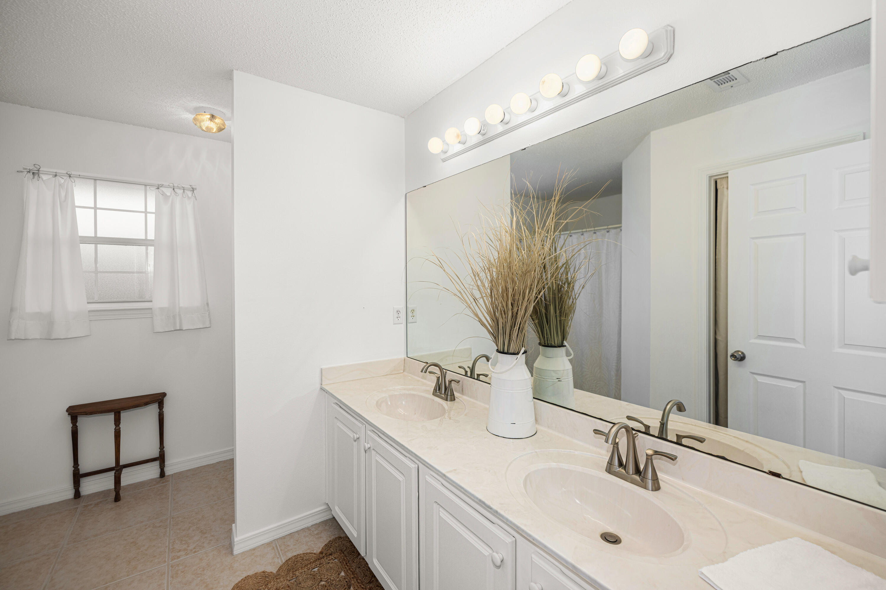 MANDAVILLA - Residential