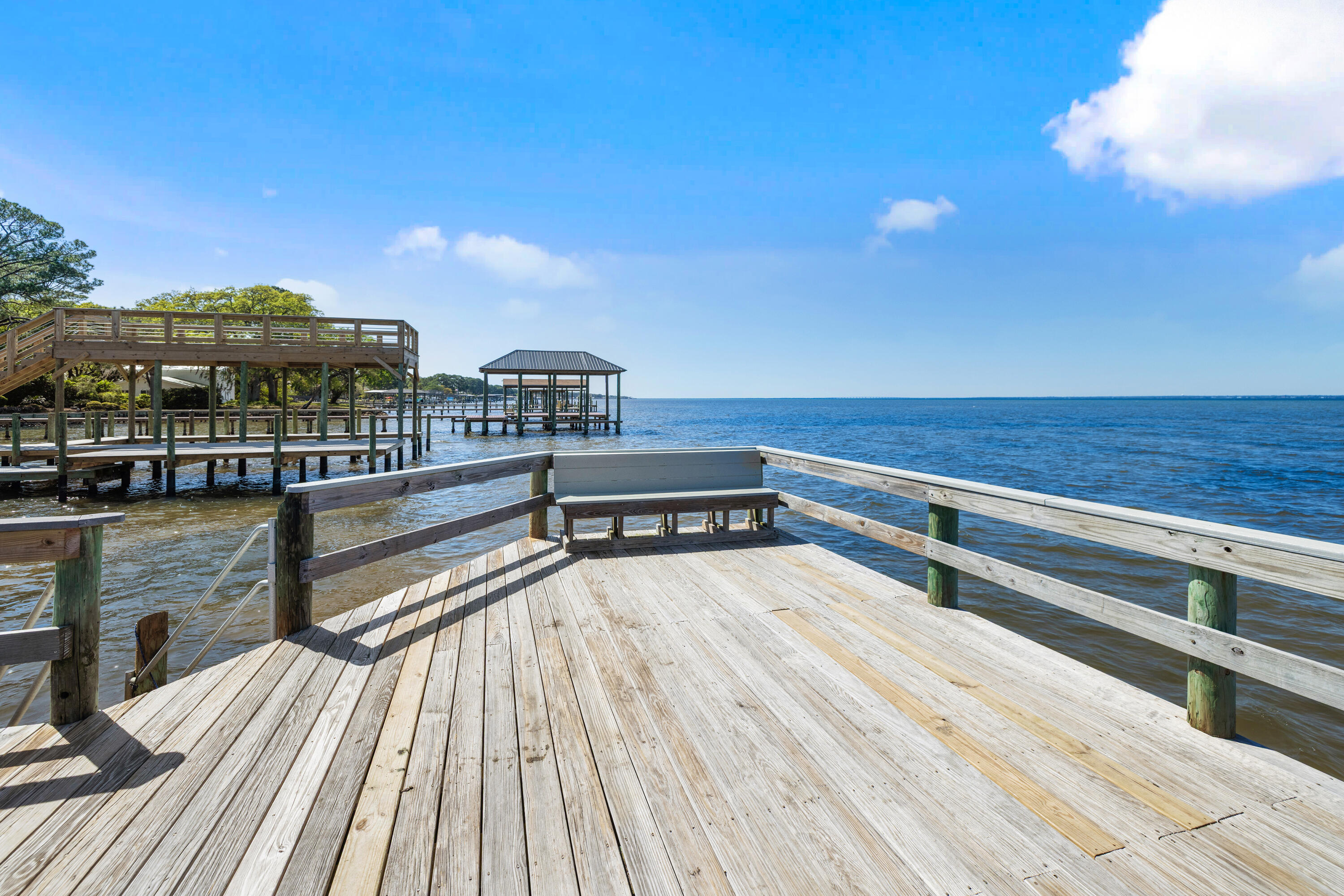 MANDAVILLA - Residential