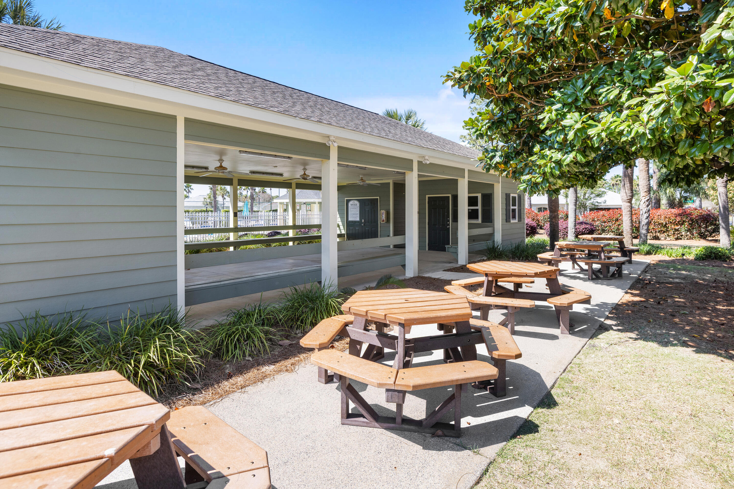 MANDAVILLA - Residential