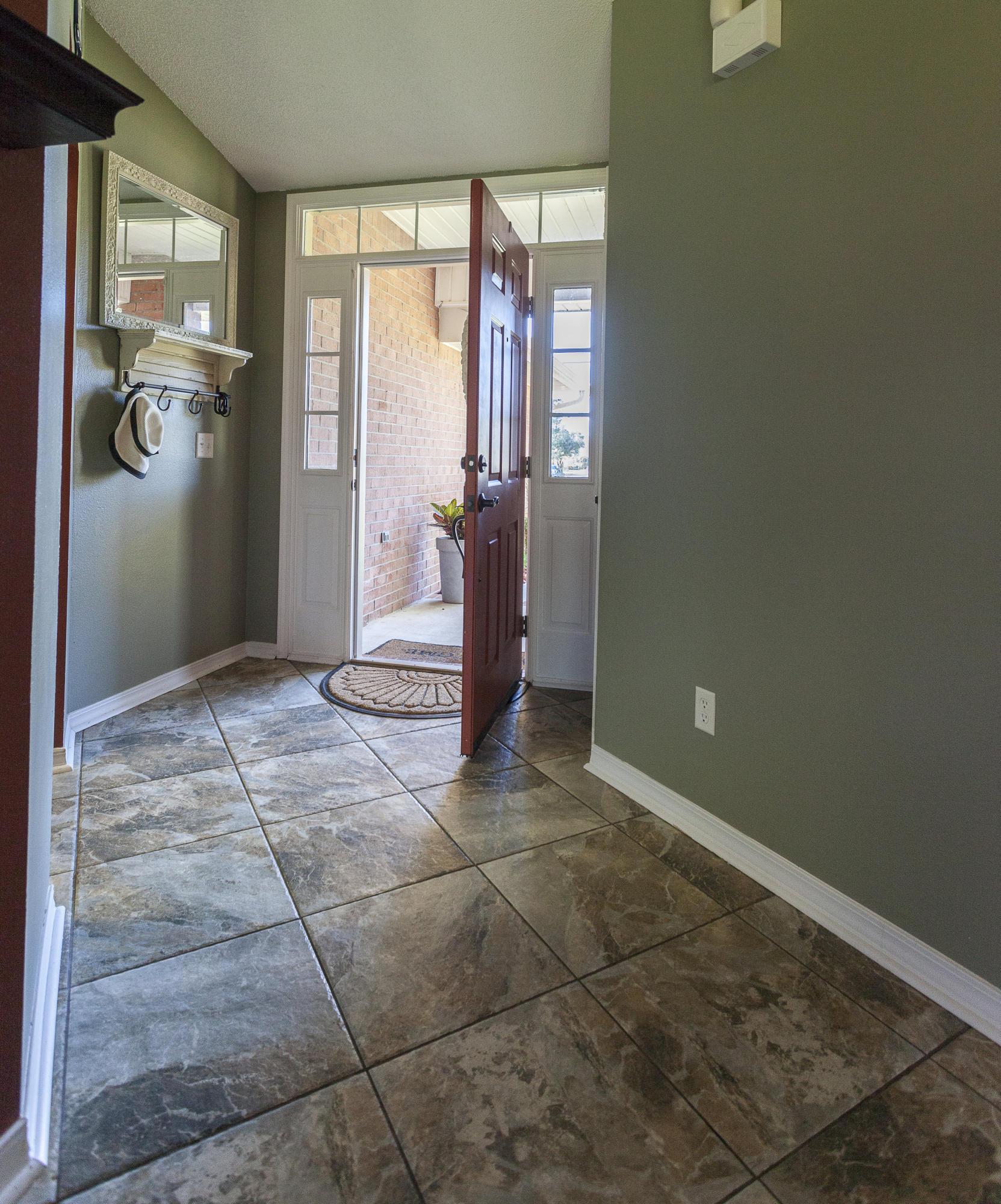 HOLLEY BY THE SEA - Residential