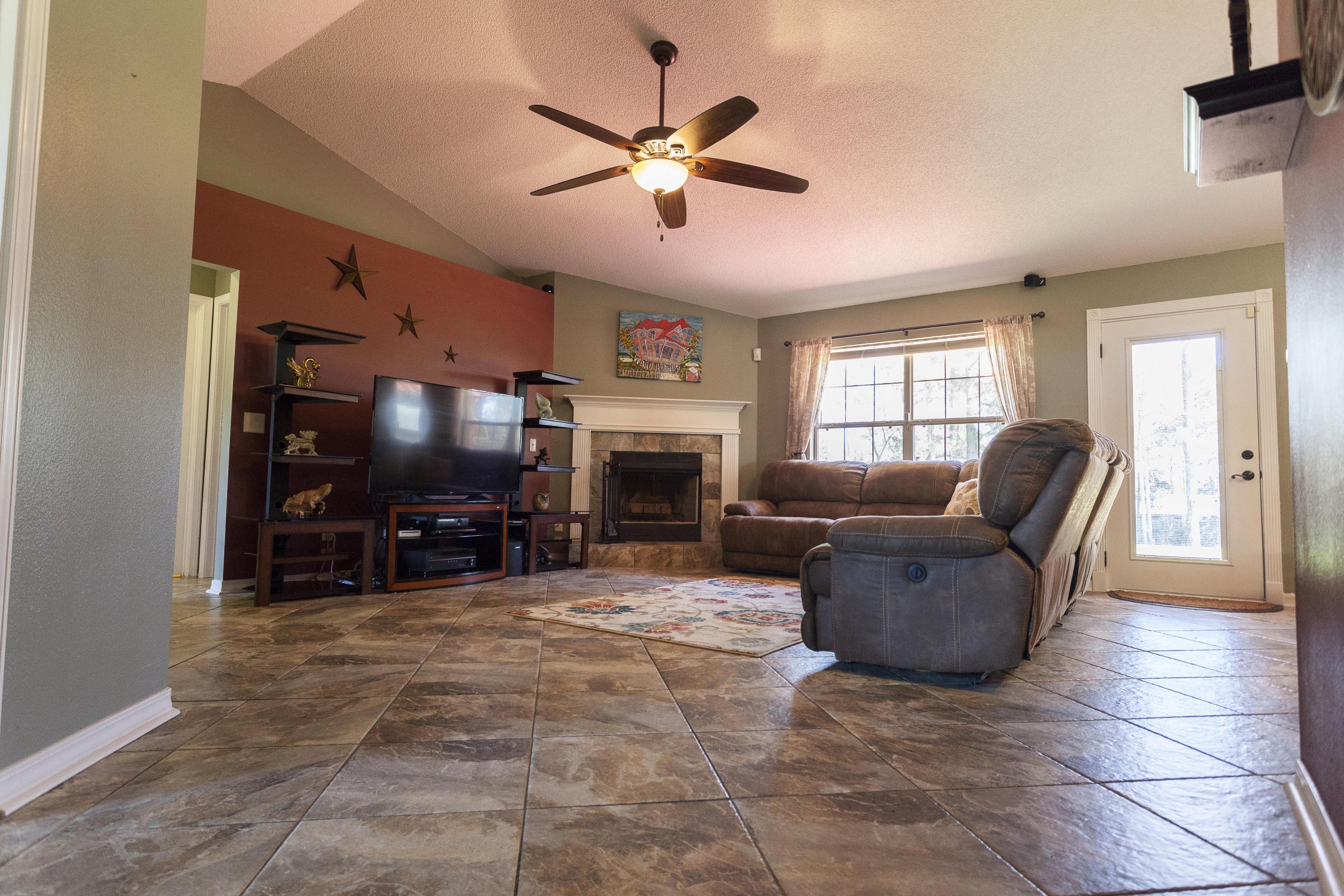 HOLLEY BY THE SEA - Residential