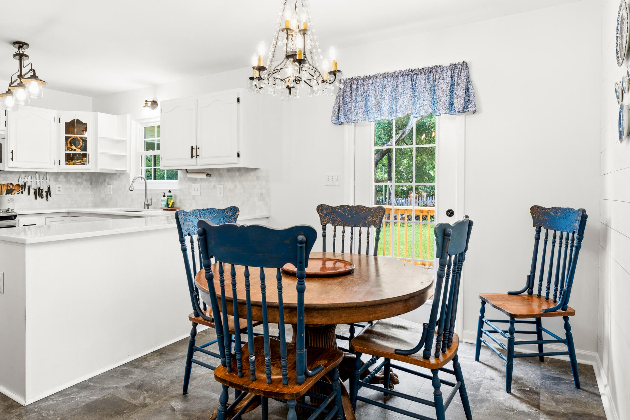 LAKESIDE EAST - Residential