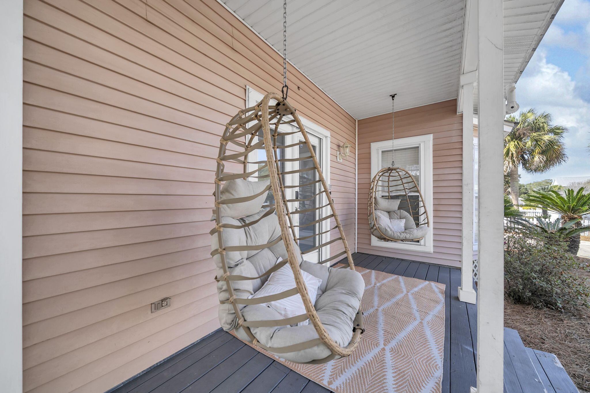 CRYSTAL BEACH COTTAGES - Residential