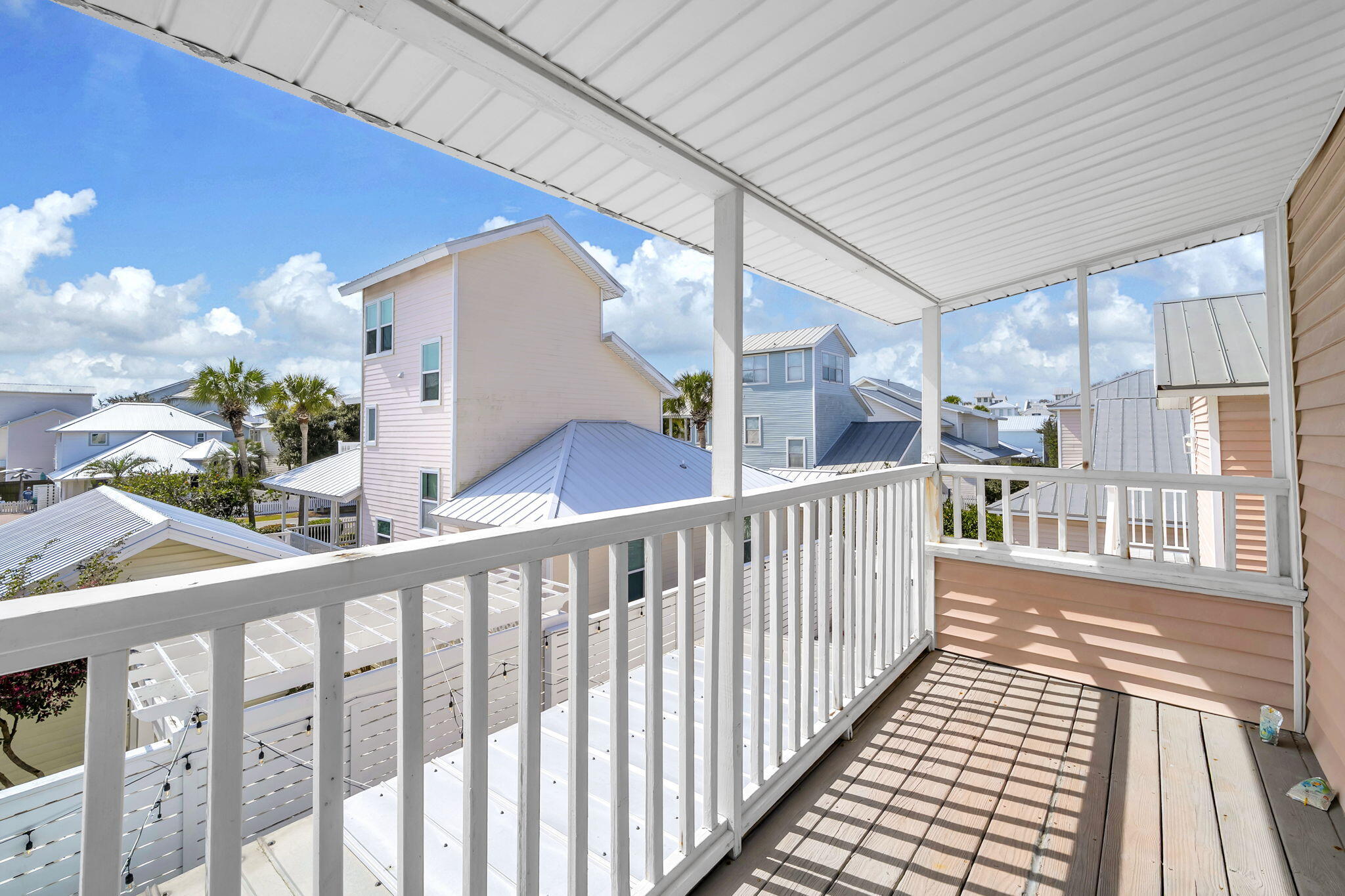 CRYSTAL BEACH COTTAGES - Residential