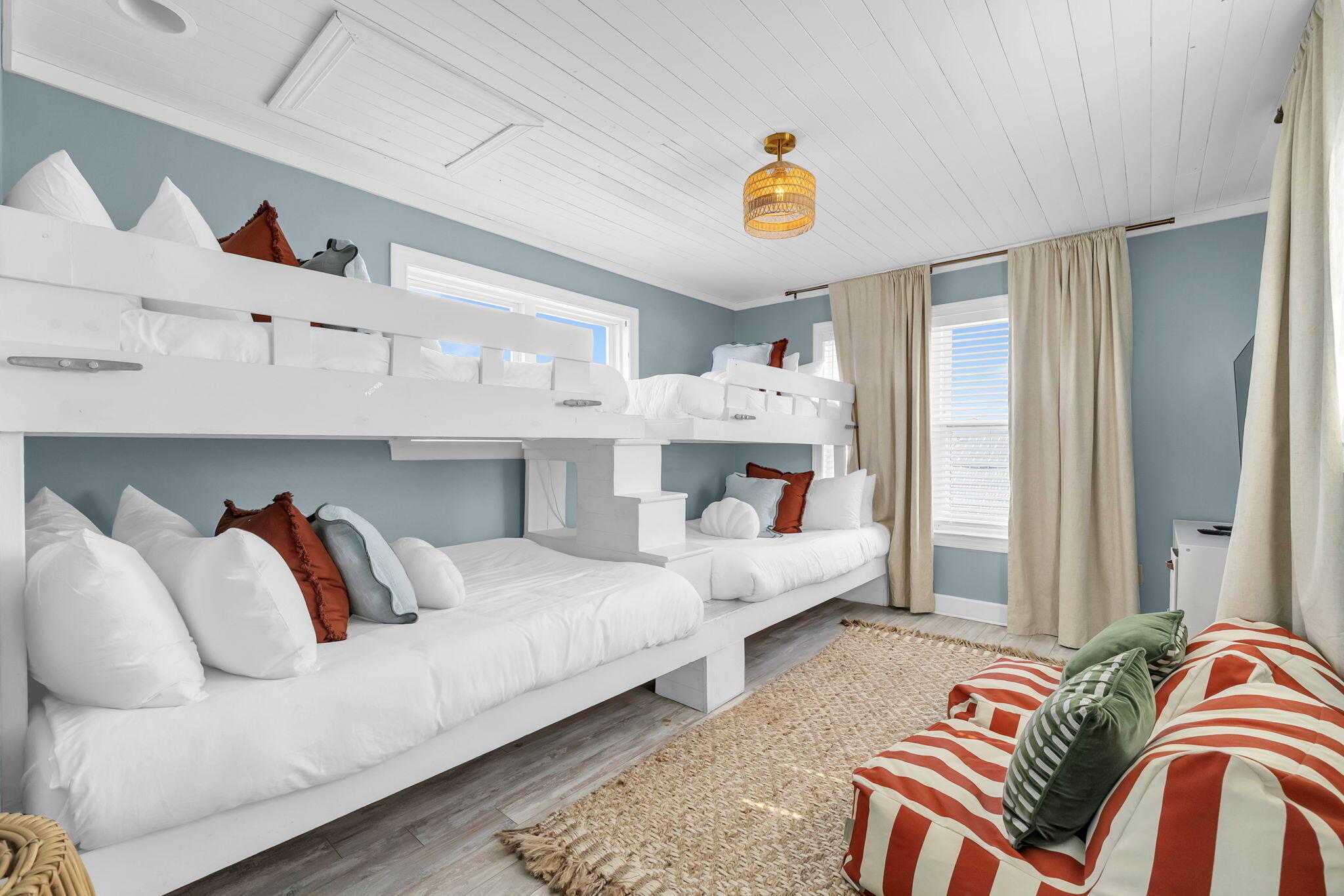 CRYSTAL BEACH COTTAGES - Residential