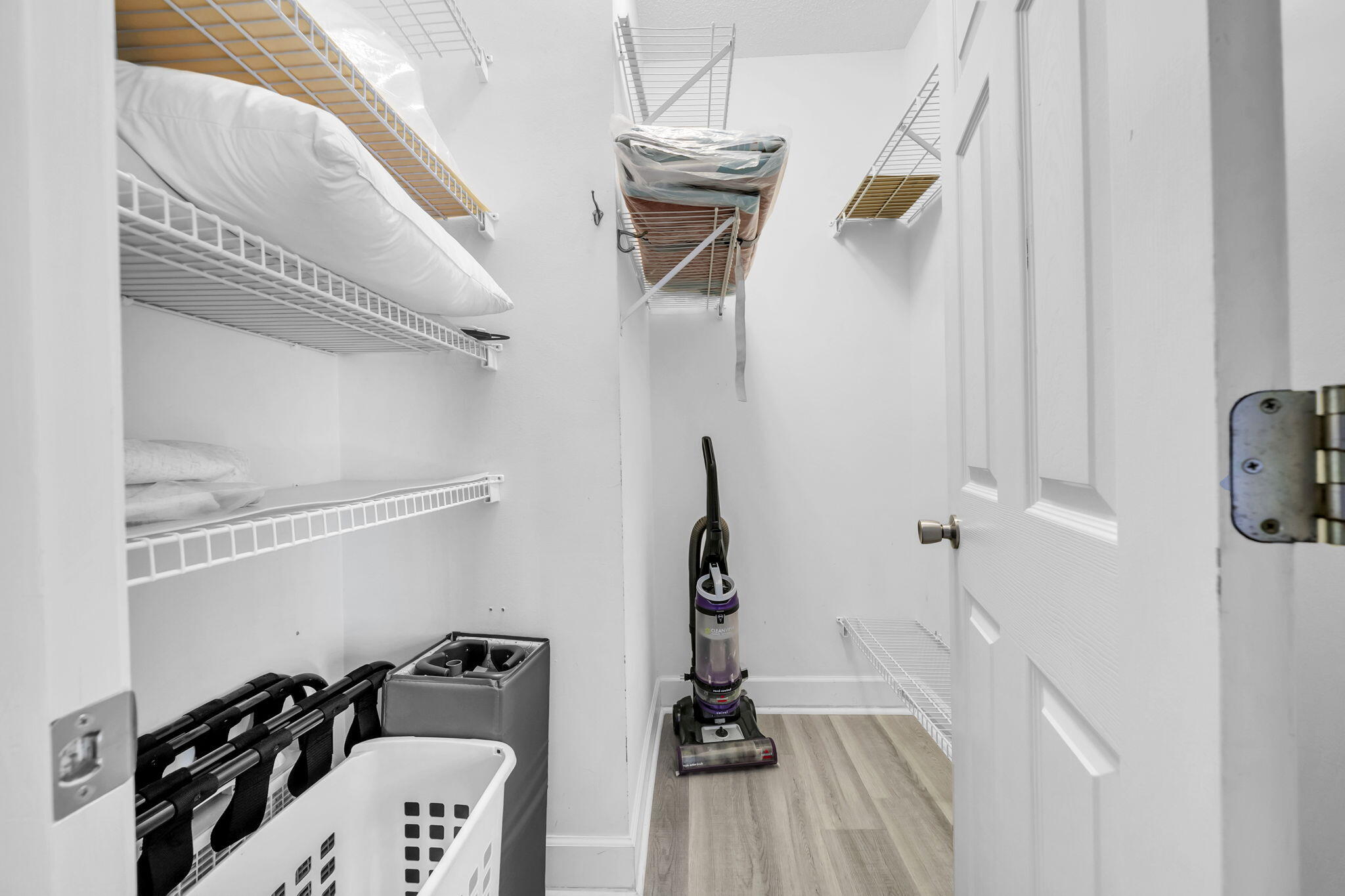 CRYSTAL BEACH COTTAGES - Residential