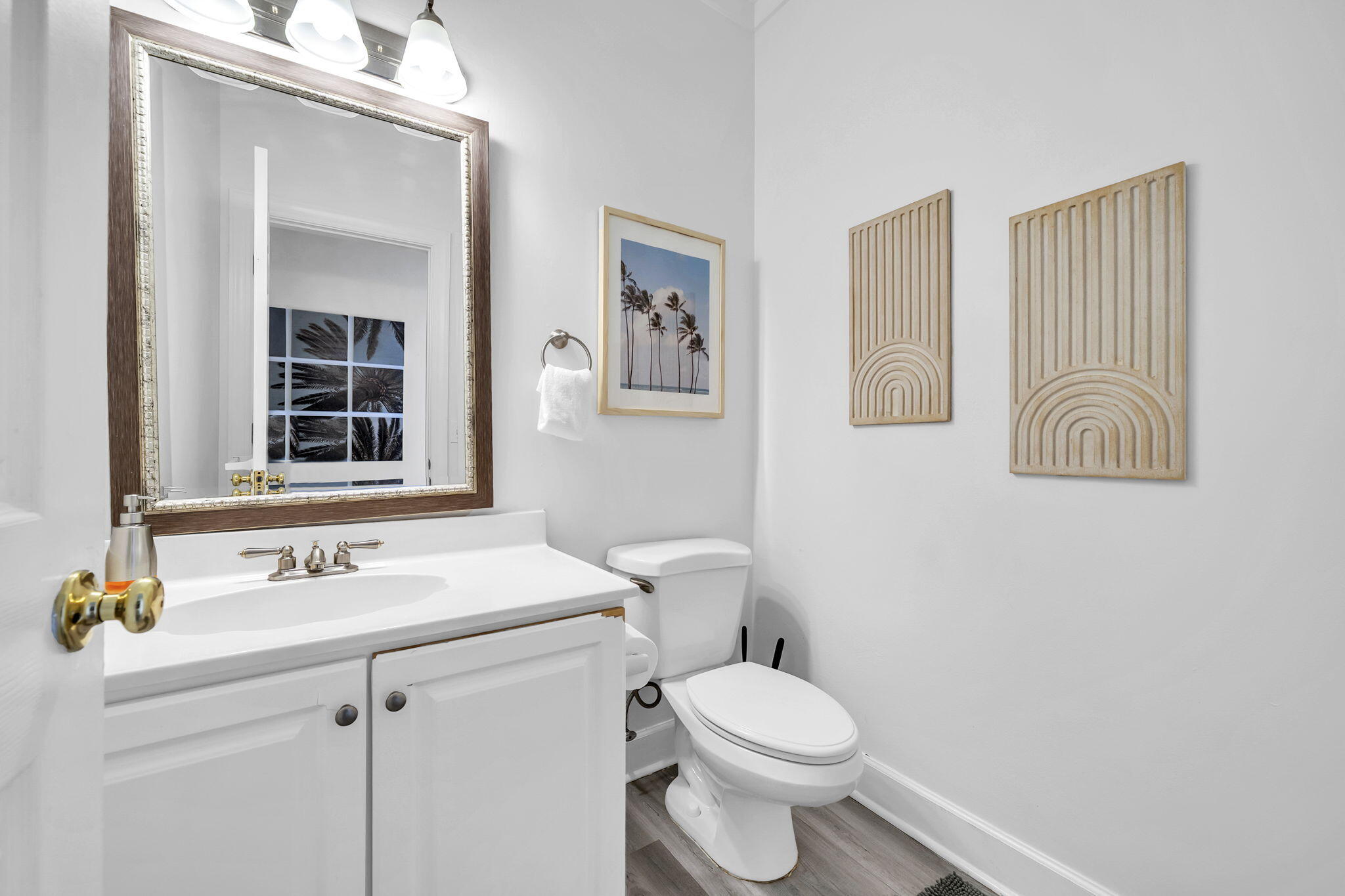 CRYSTAL BEACH COTTAGES - Residential