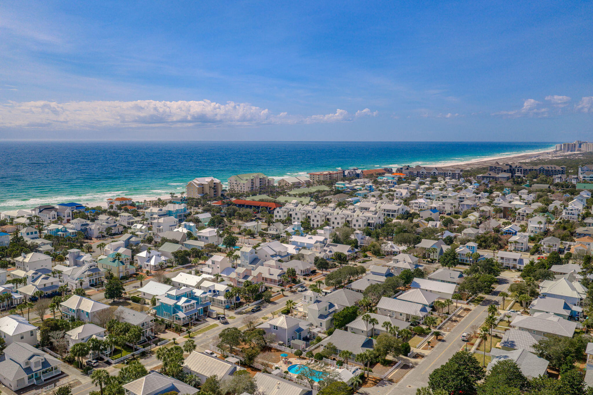 CRYSTAL BEACH COTTAGES - Residential