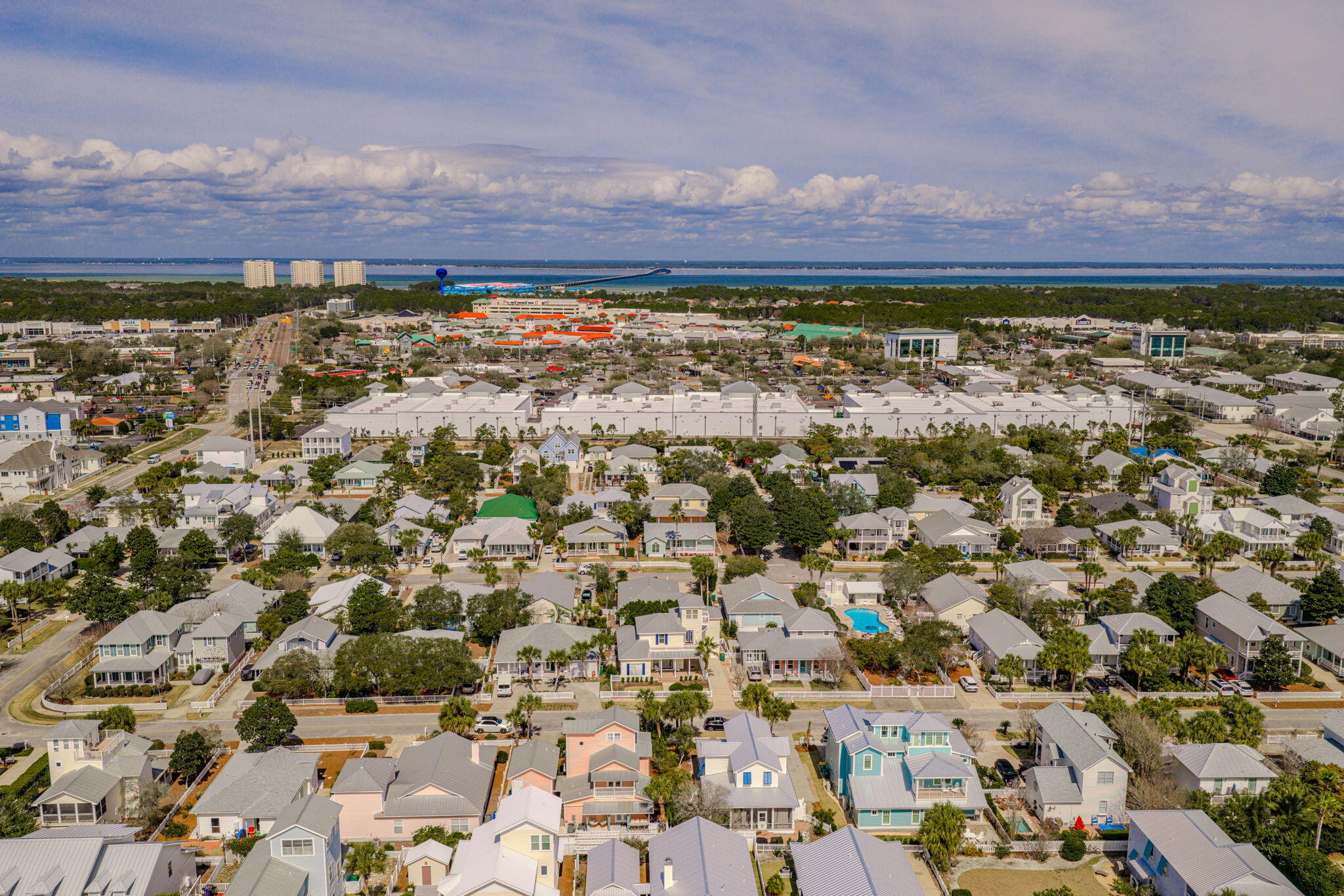 CRYSTAL BEACH COTTAGES - Residential