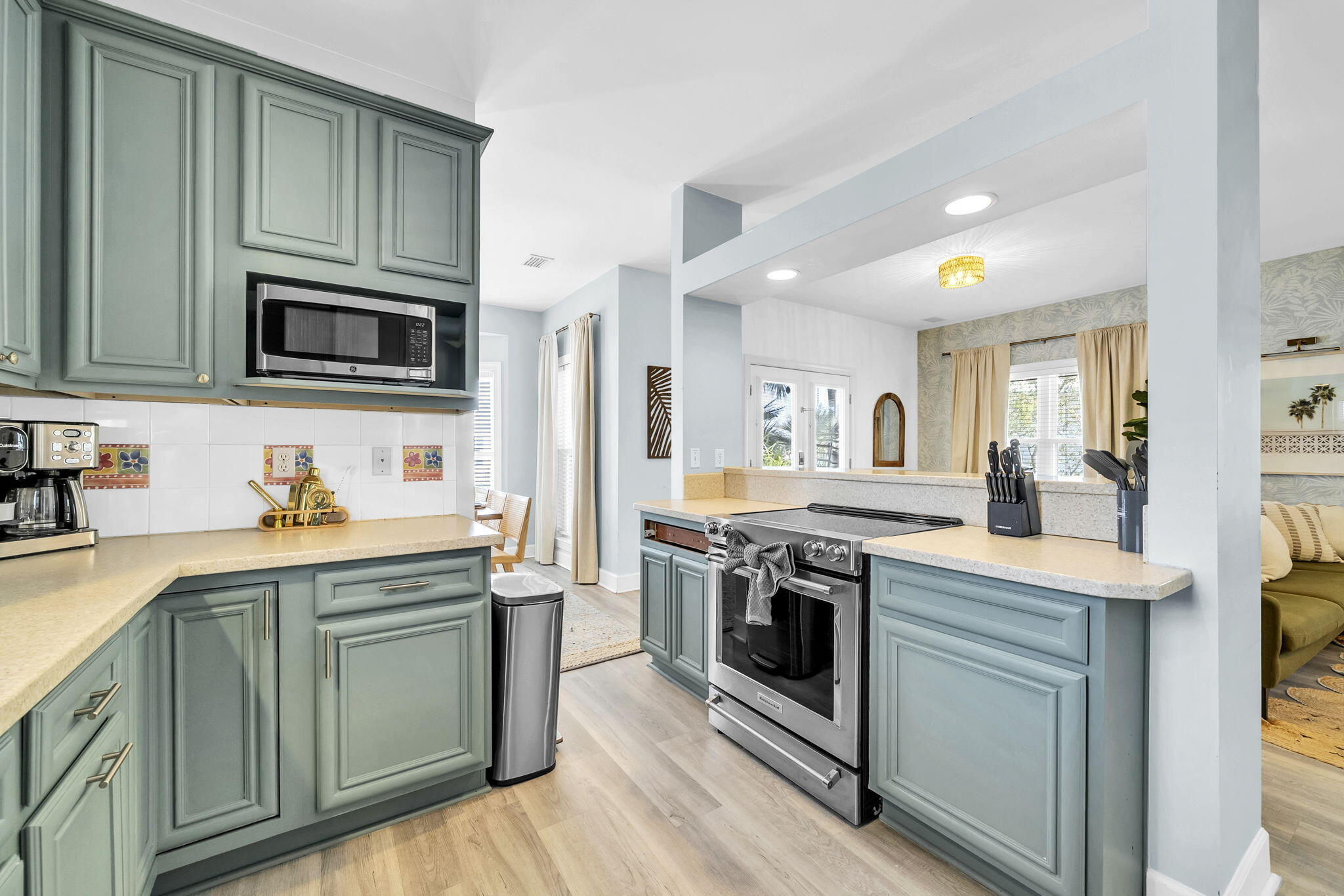 CRYSTAL BEACH COTTAGES - Residential