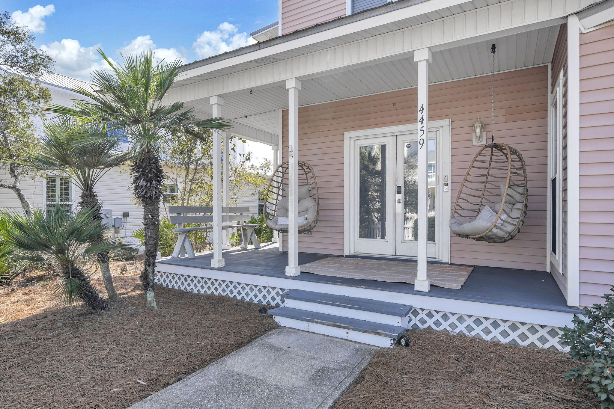 CRYSTAL BEACH COTTAGES - Residential