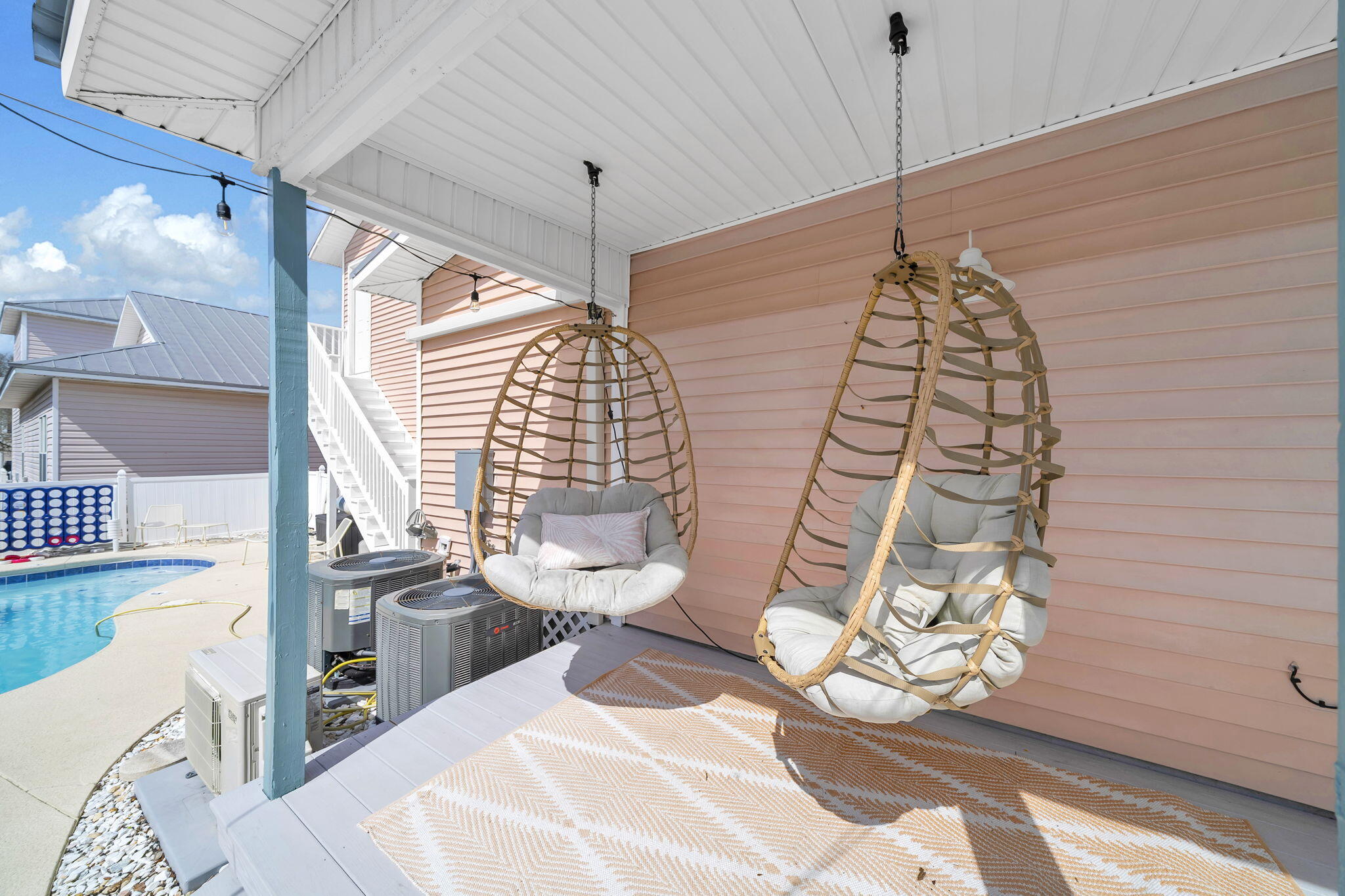 CRYSTAL BEACH COTTAGES - Residential