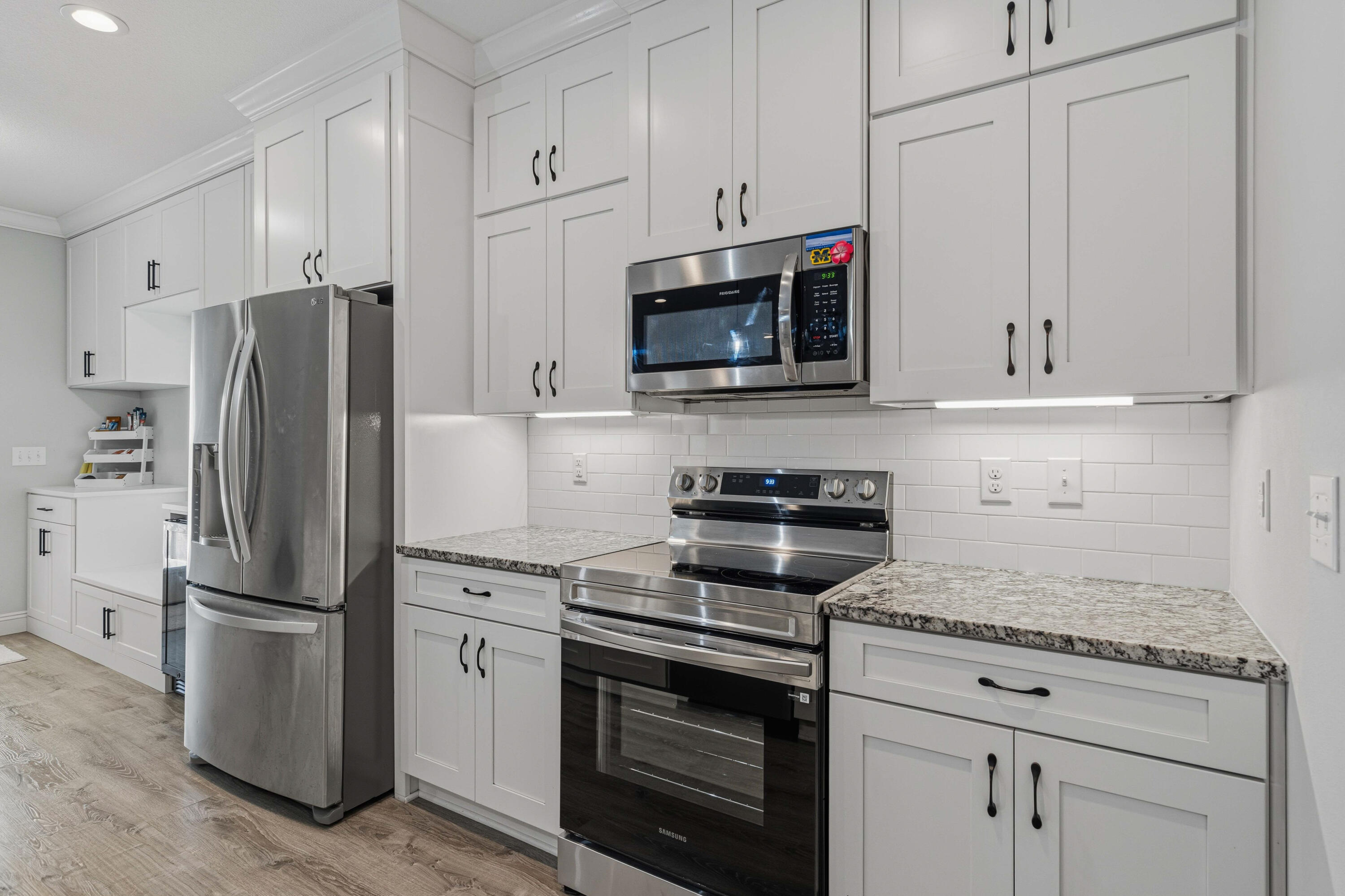 MAGNOLIA HARBOR - Residential