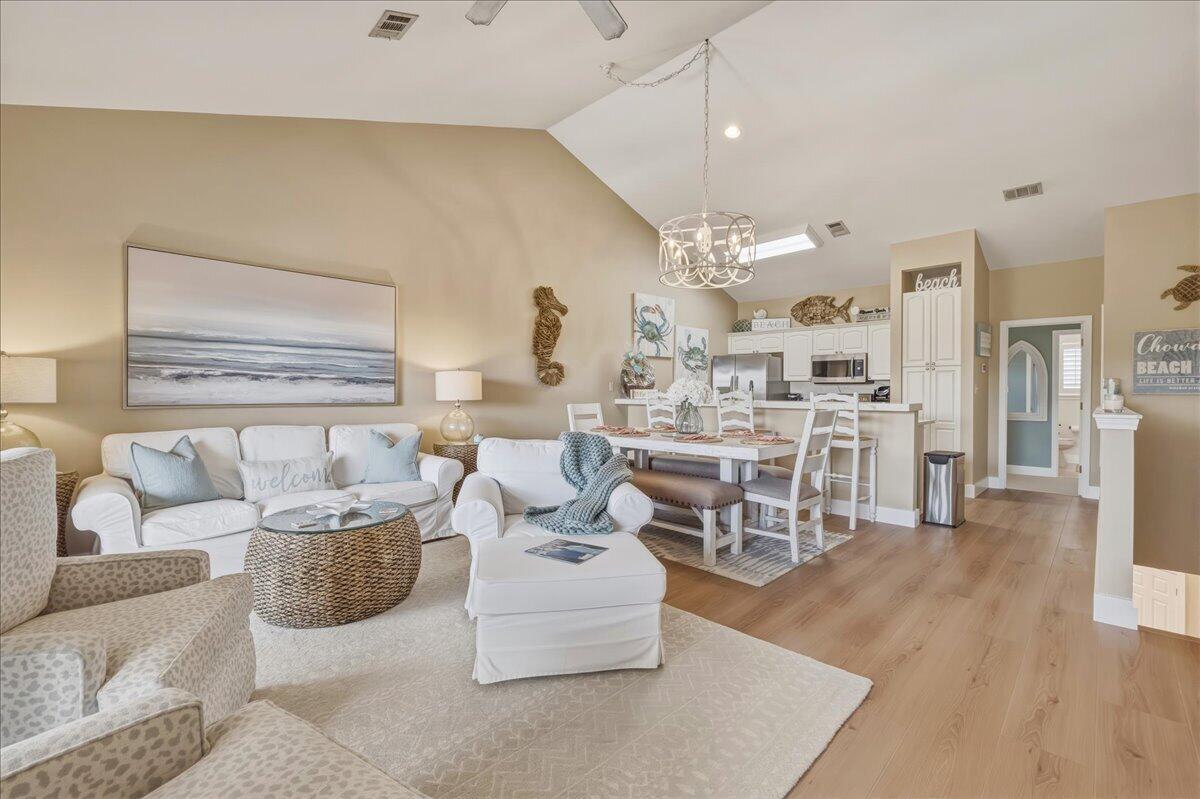 SPYGLASS T/H - Residential