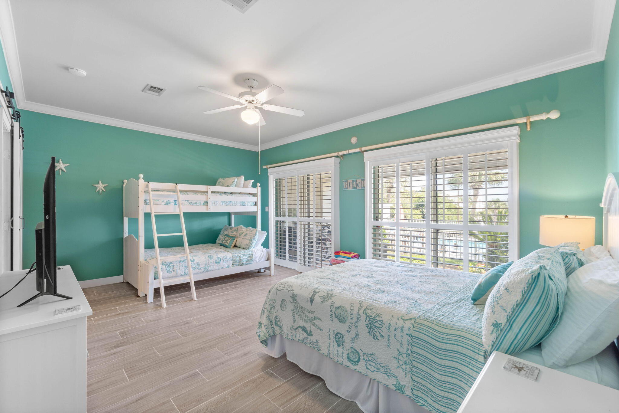 SPYGLASS T/H - Residential