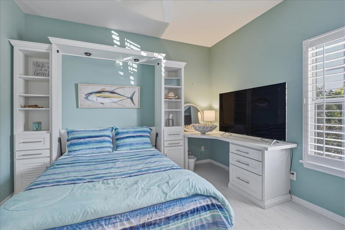 SPYGLASS T/H - Residential