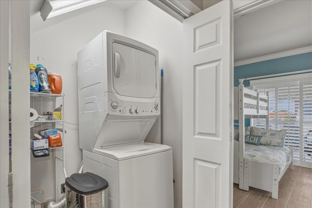 SPYGLASS T/H - Residential