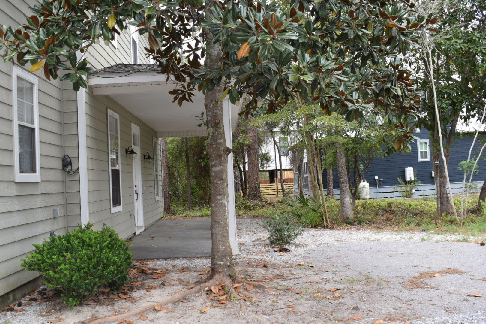 MAGNOLIA BEACH - Residential