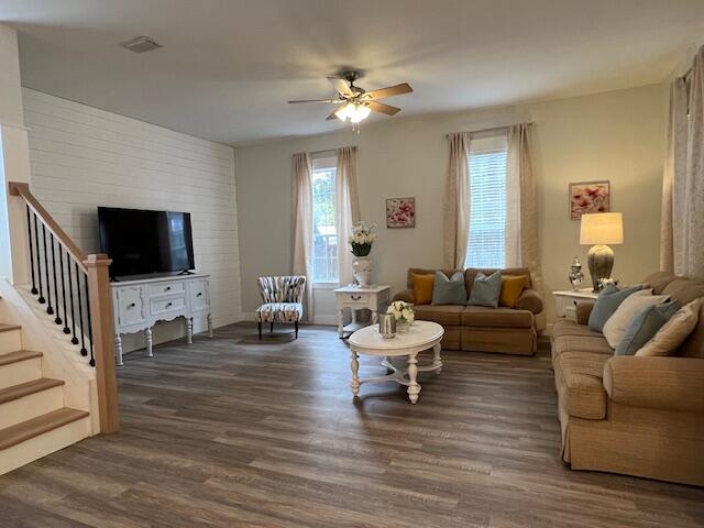 MAGNOLIA BEACH - Residential