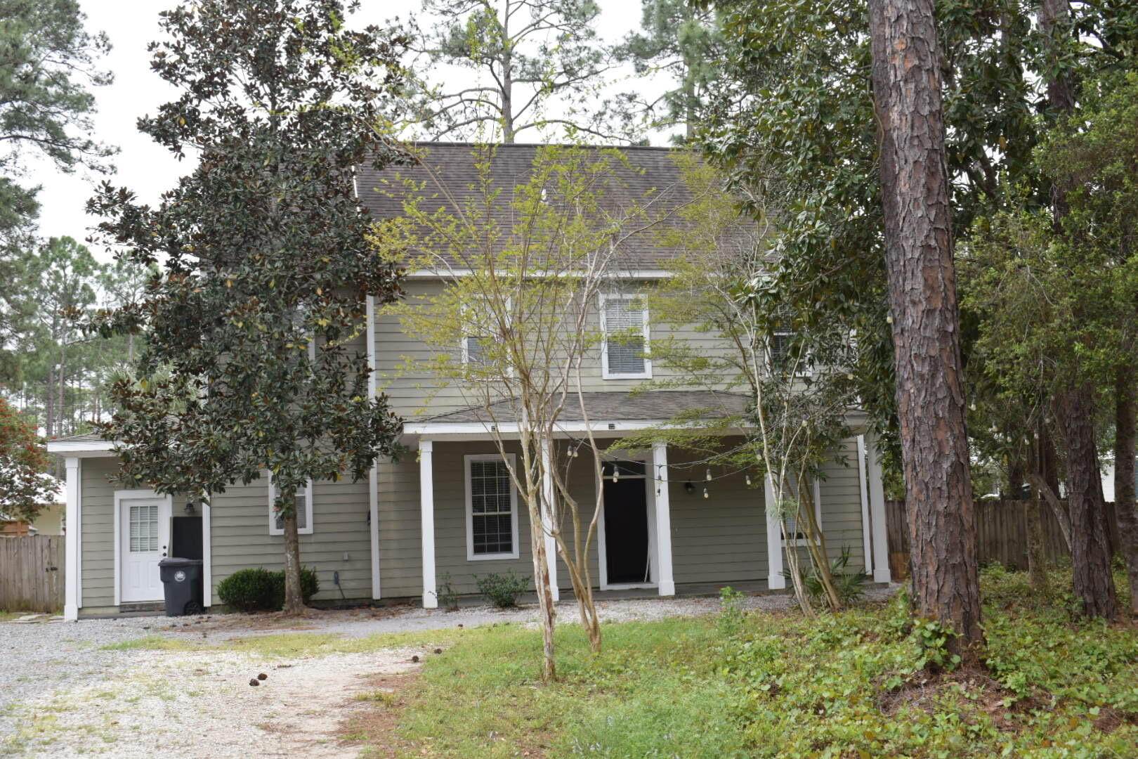 MAGNOLIA BEACH - Residential