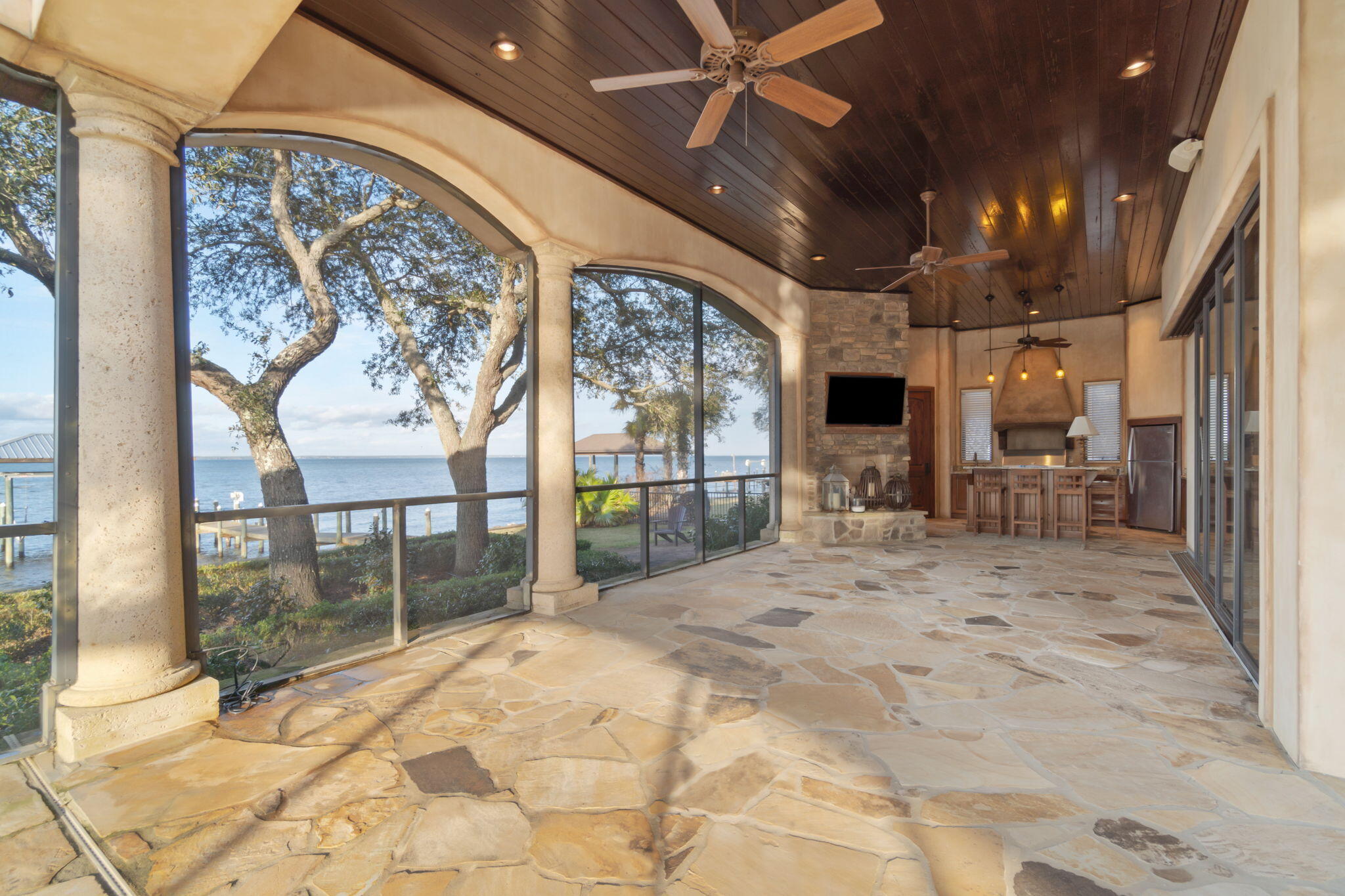 Listing image 85