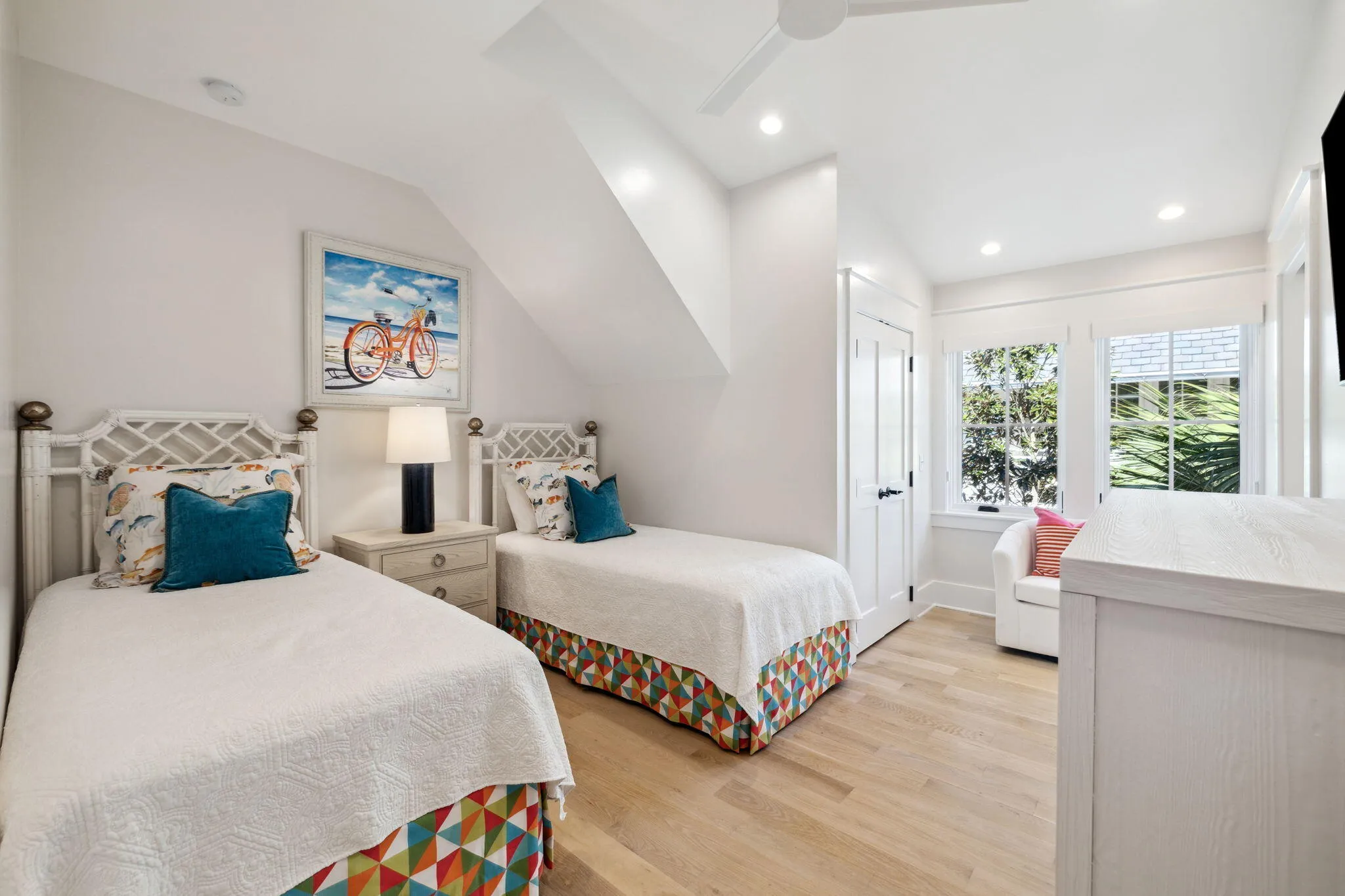 Totally remodeled Watersound Beach home with room for all your family – image 40