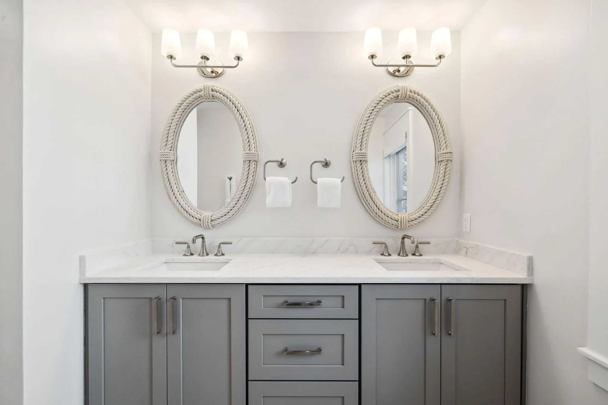 Totally remodeled Watersound Beach home with room for all your family – image 50