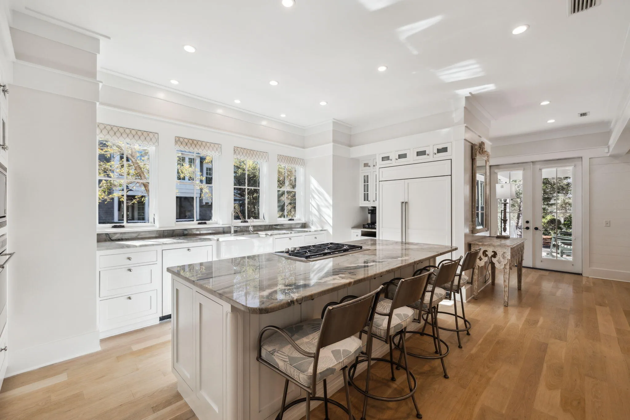 Totally remodeled Watersound Beach home with room for all your family – image 9