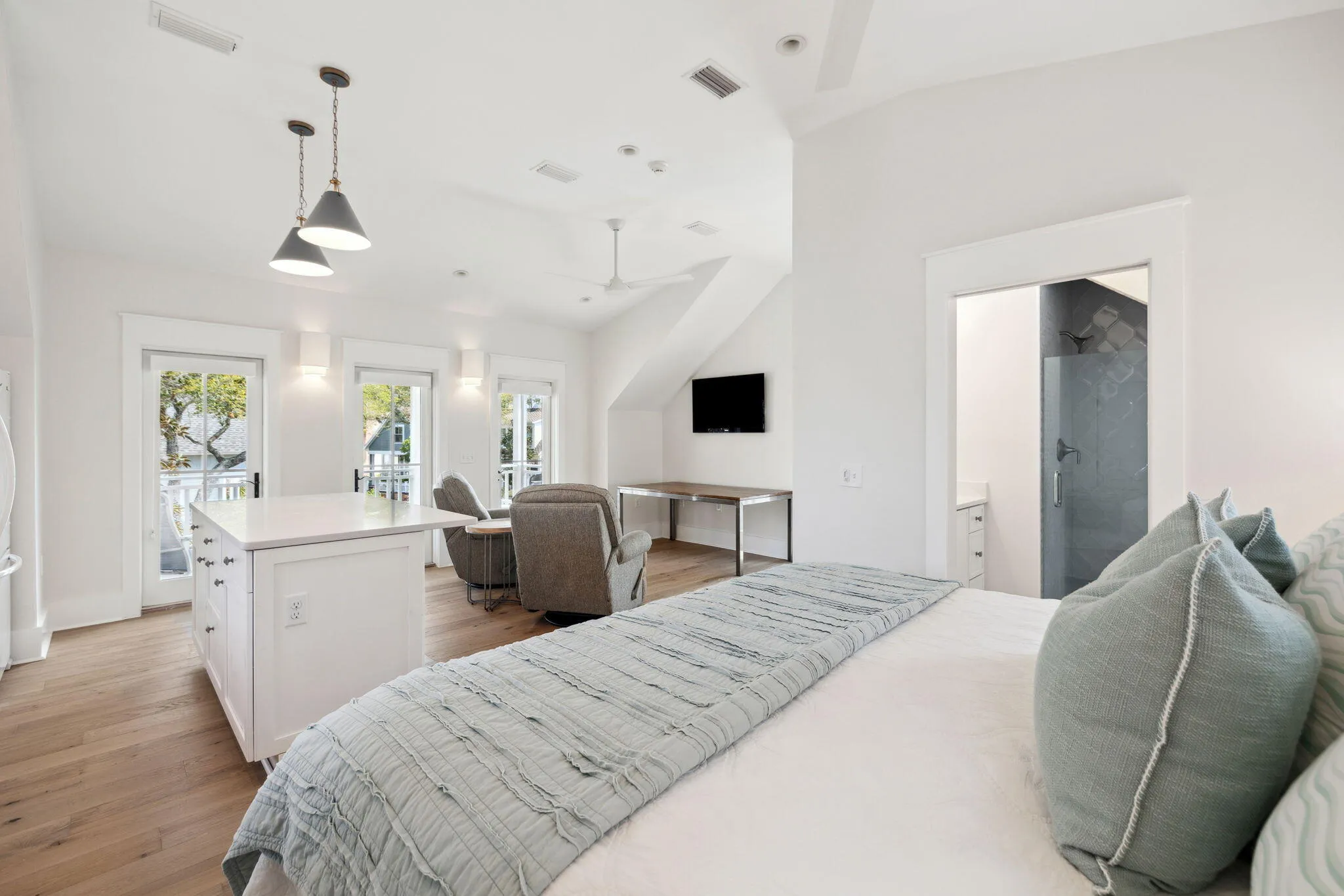 Totally remodeled Watersound Beach home with room for all your family – image 57