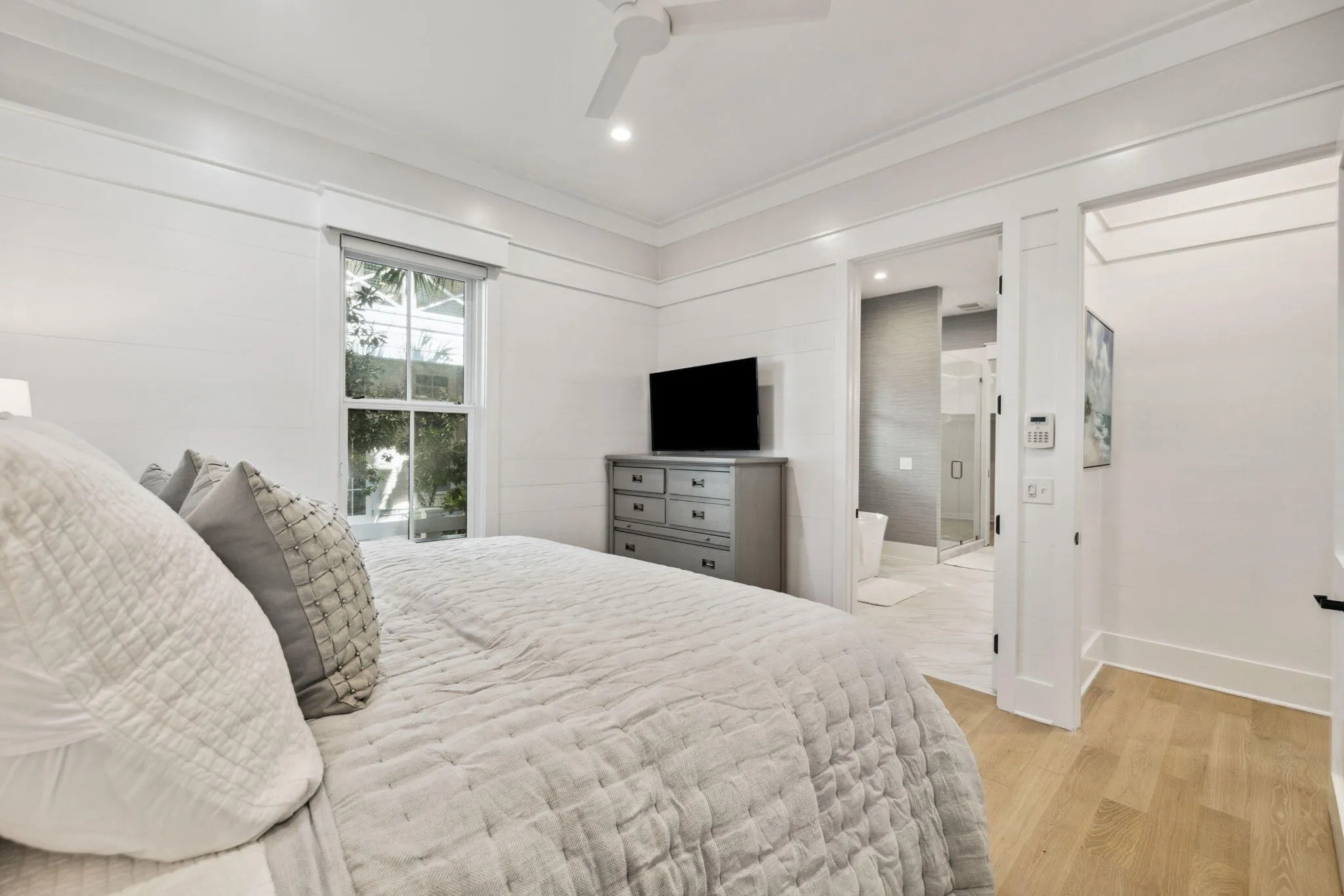 Totally remodeled Watersound Beach home with room for all your family – image 22