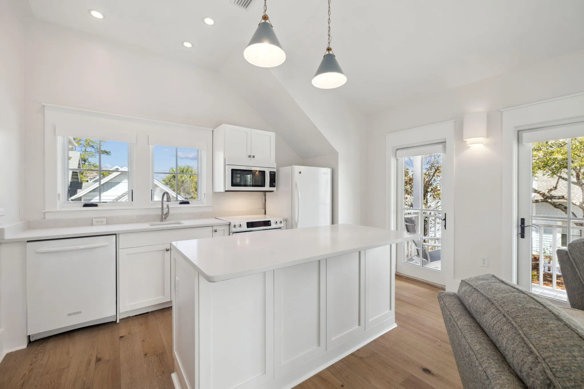 Totally remodeled Watersound Beach home with room for all your family – image 54