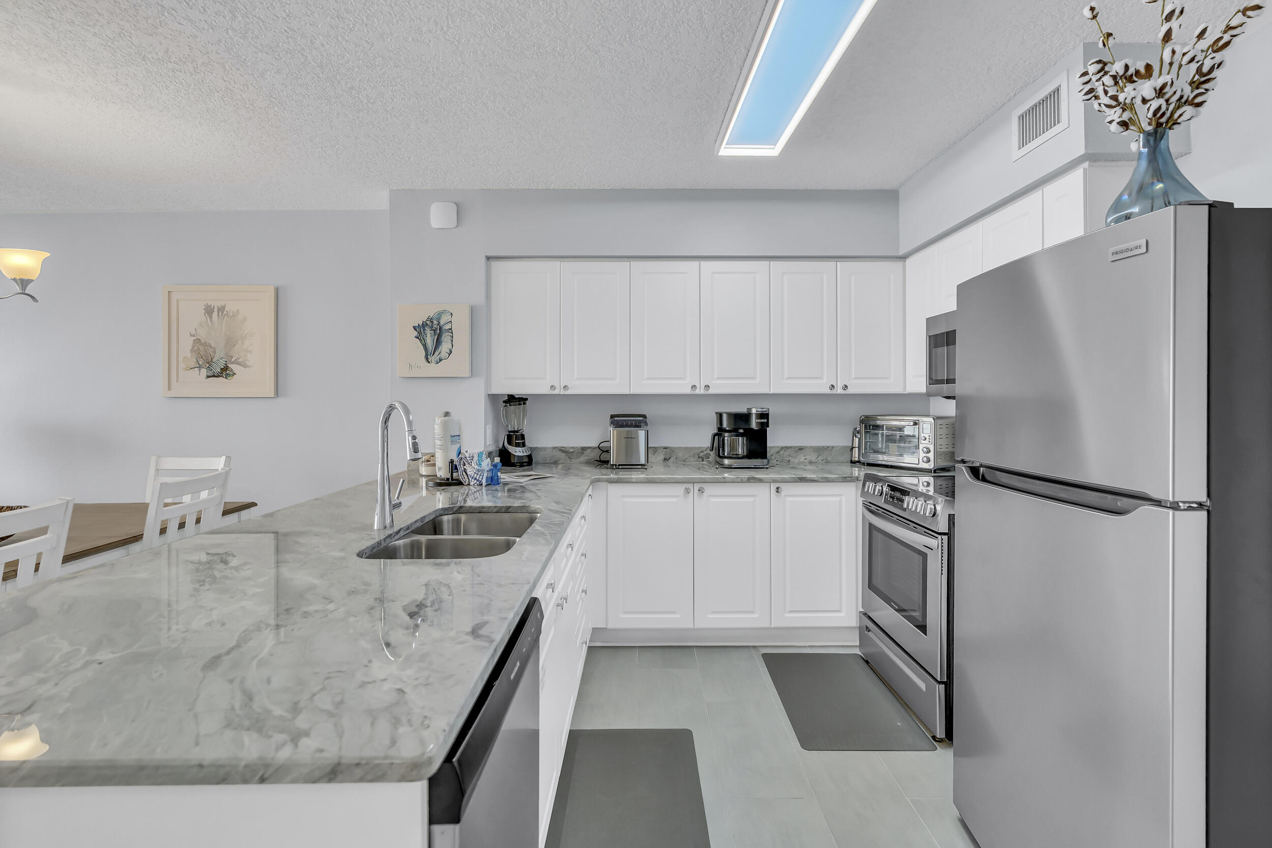 520 Santa Rosa Boulevard 411