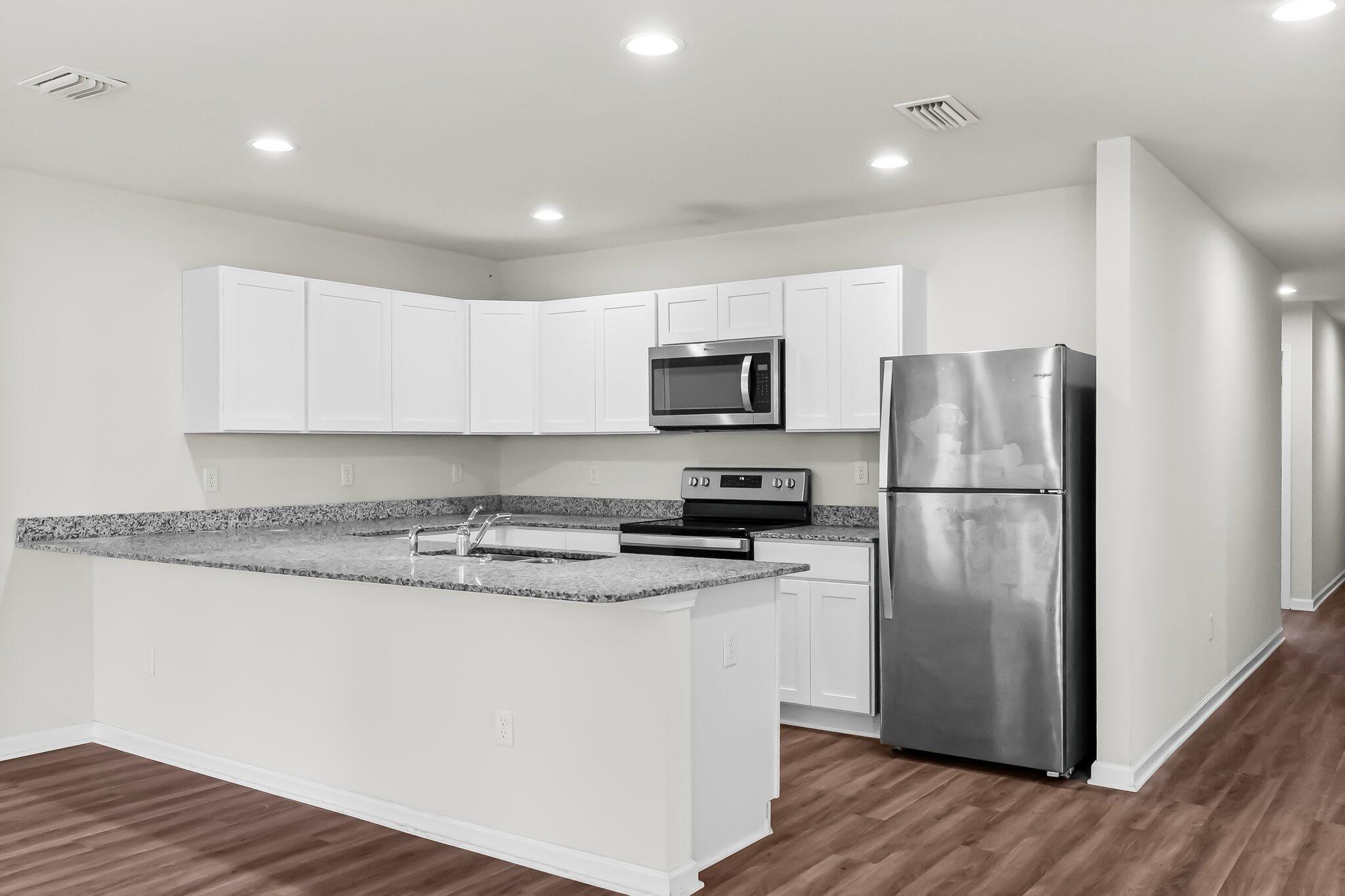 CROSS CREEK - Residential Lease