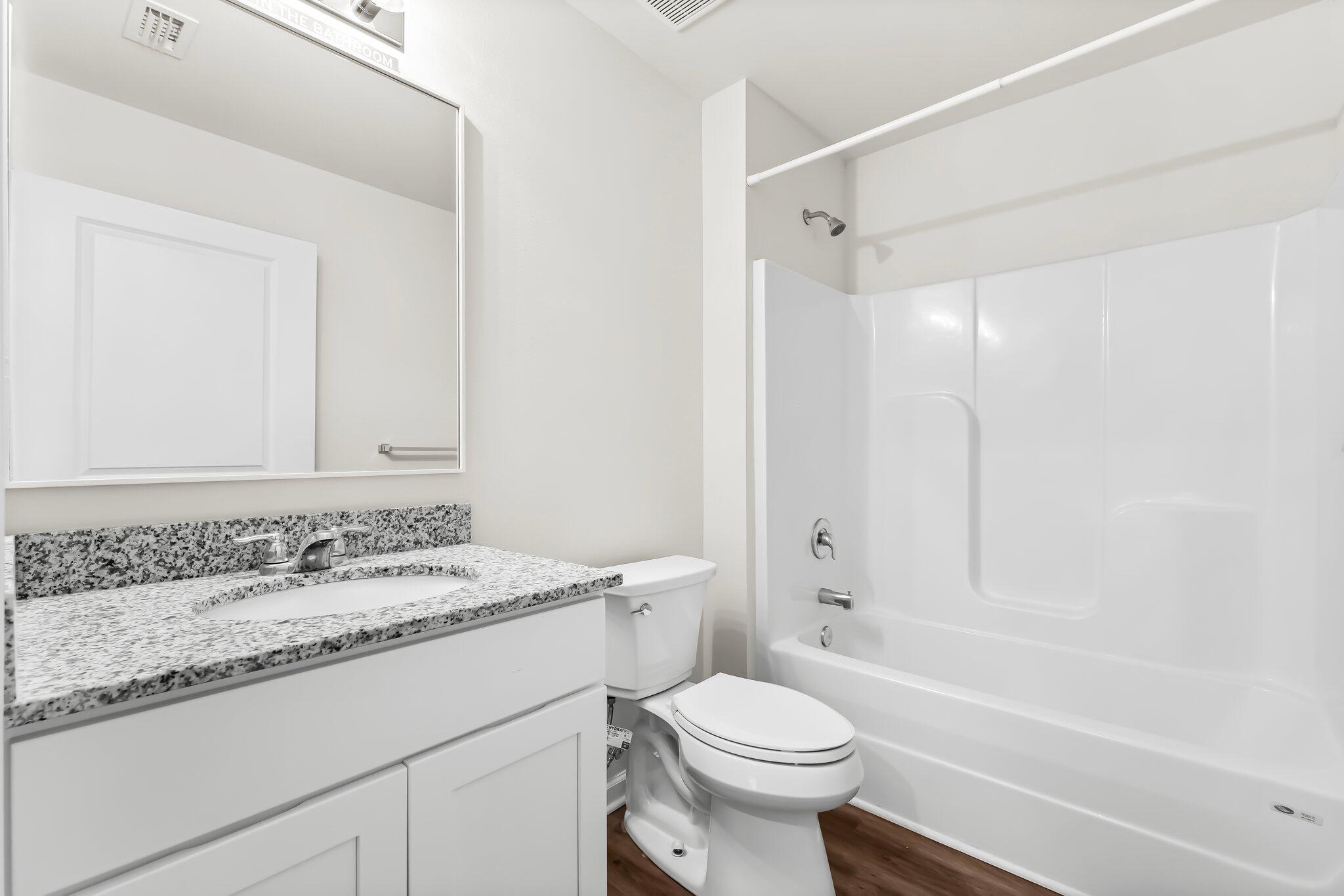 CROSS CREEK - Residential Lease