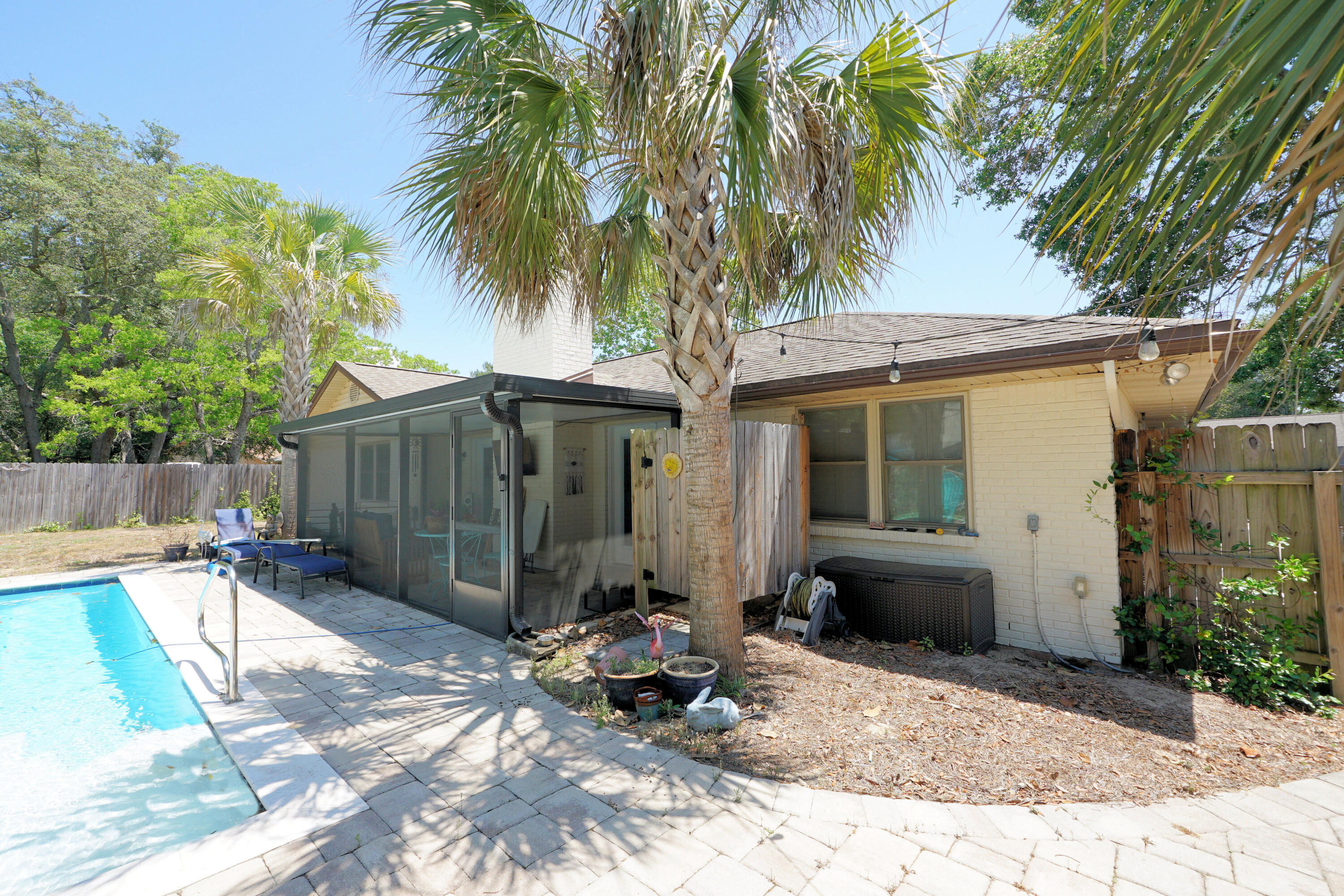 BLUEWATER BAY VILLAGE 1-B LOT 60 BLK A - Residential