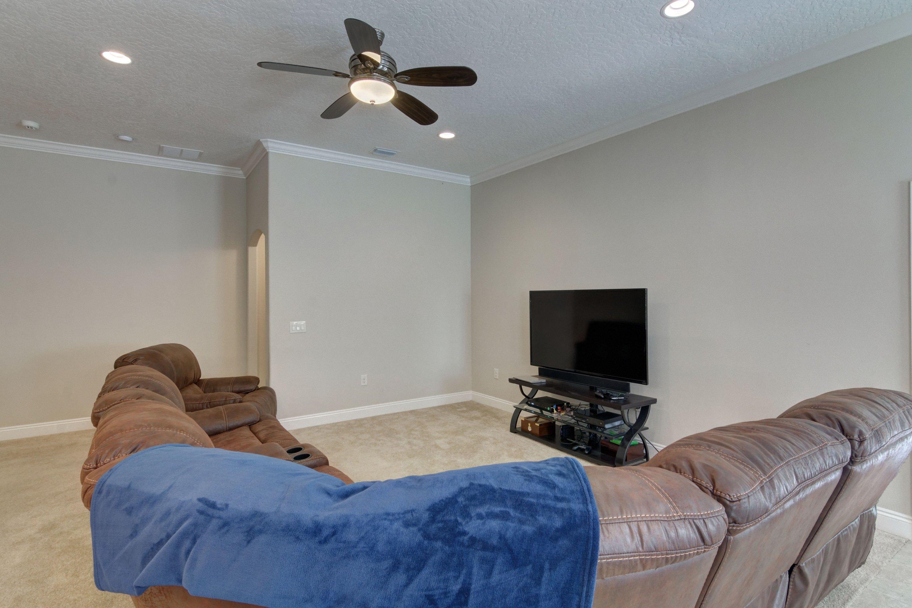 COTTAGES AT EAST RIVER - Residential