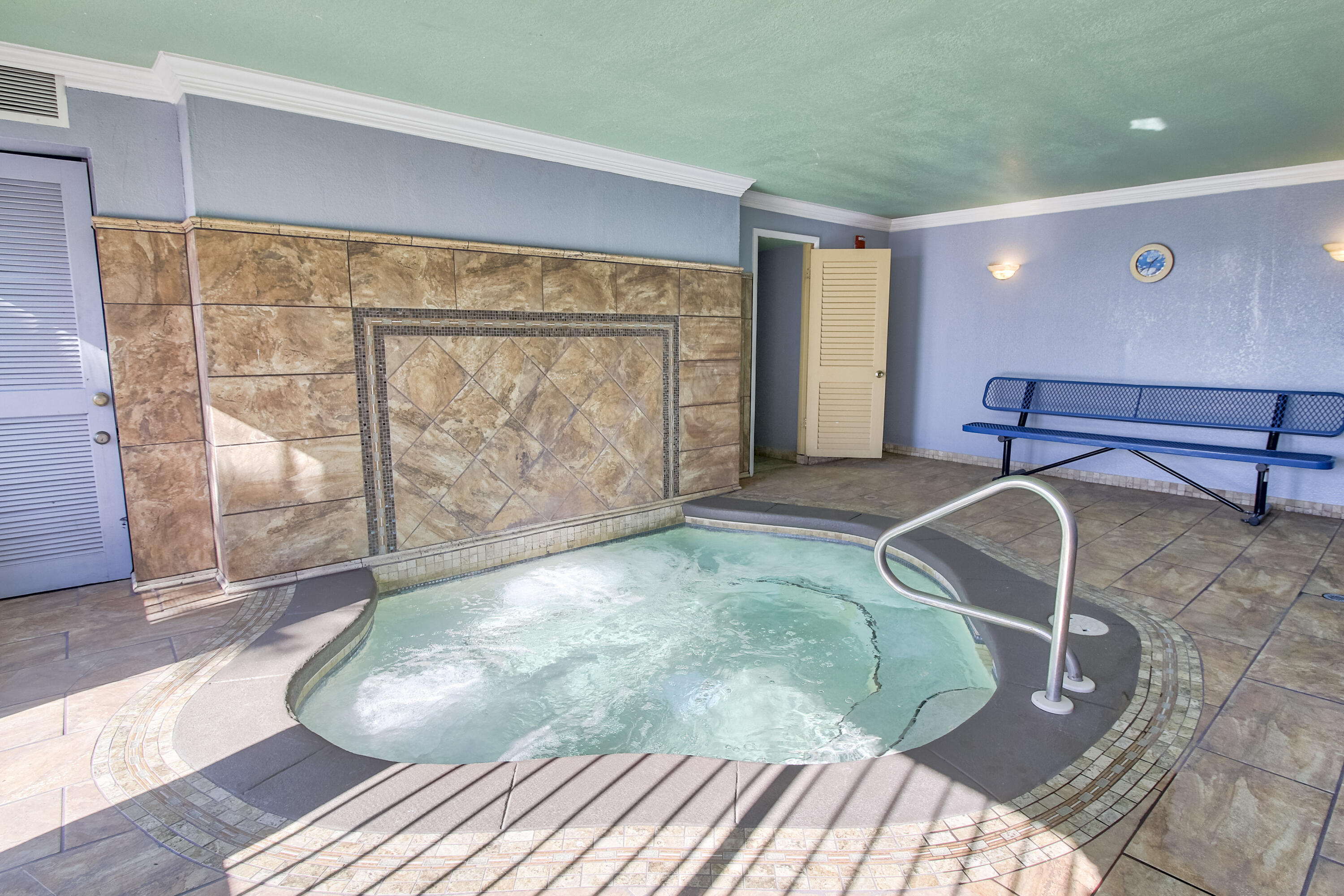 REGENCY TOWERS CONDO - Residential