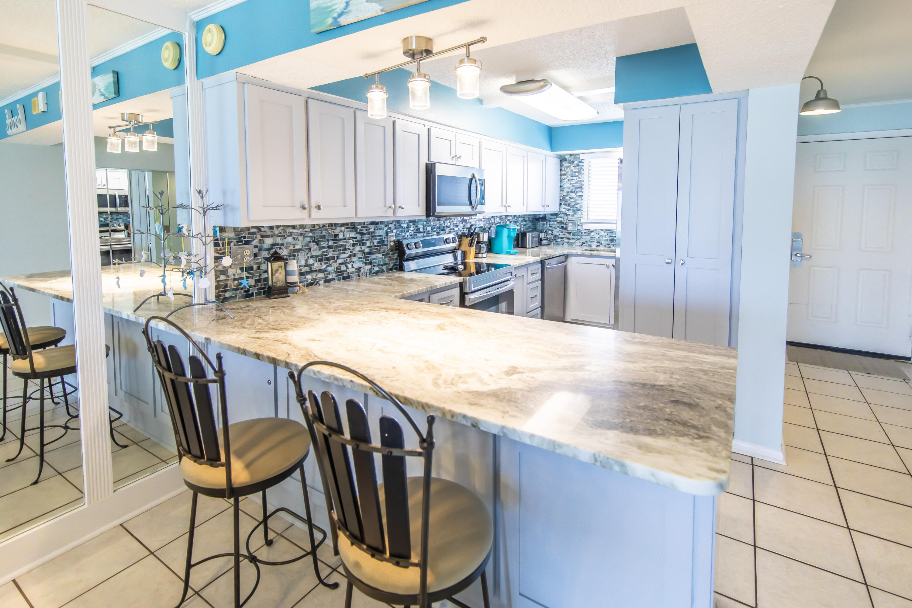 REGENCY TOWERS CONDO - Residential