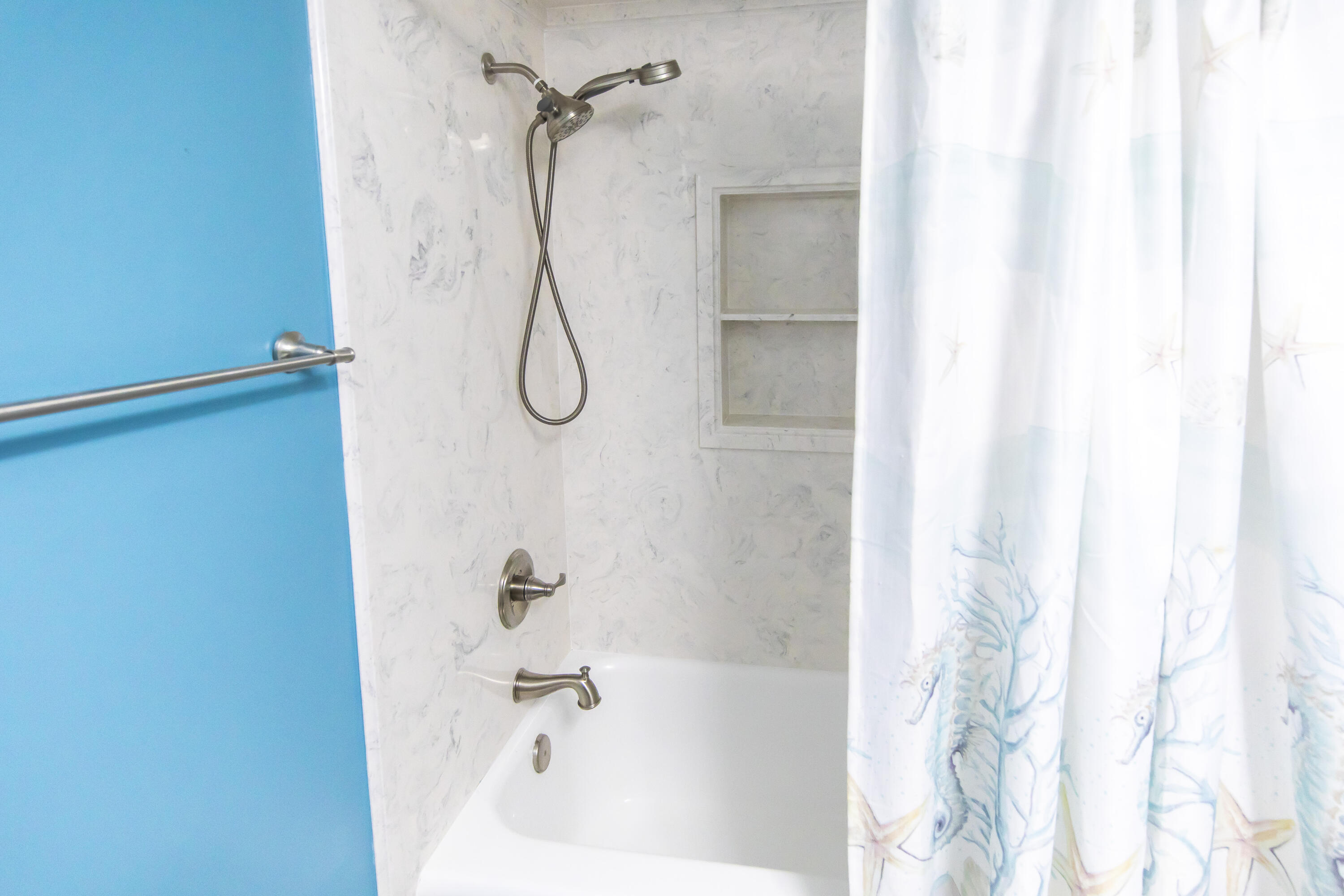 REGENCY TOWERS CONDO - Residential