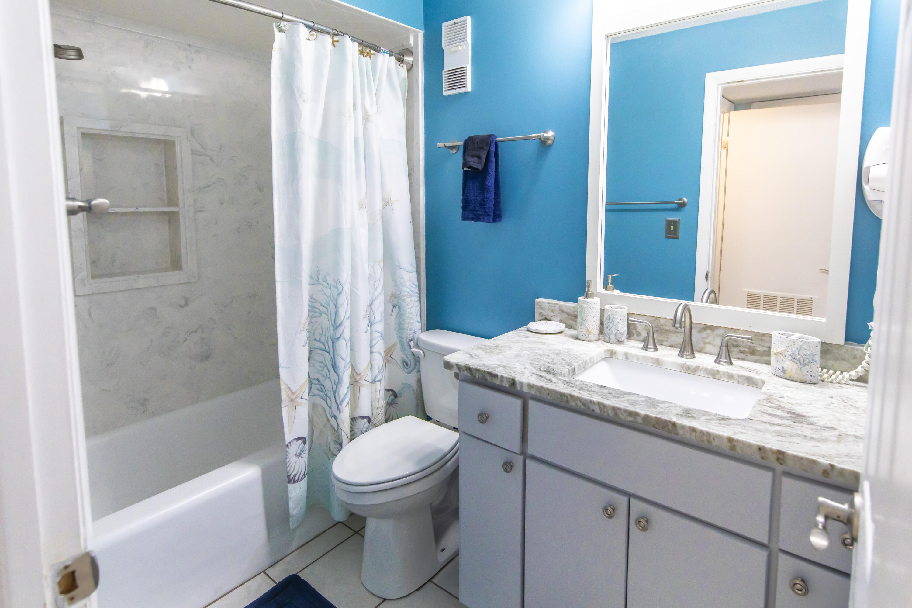 REGENCY TOWERS CONDO - Residential