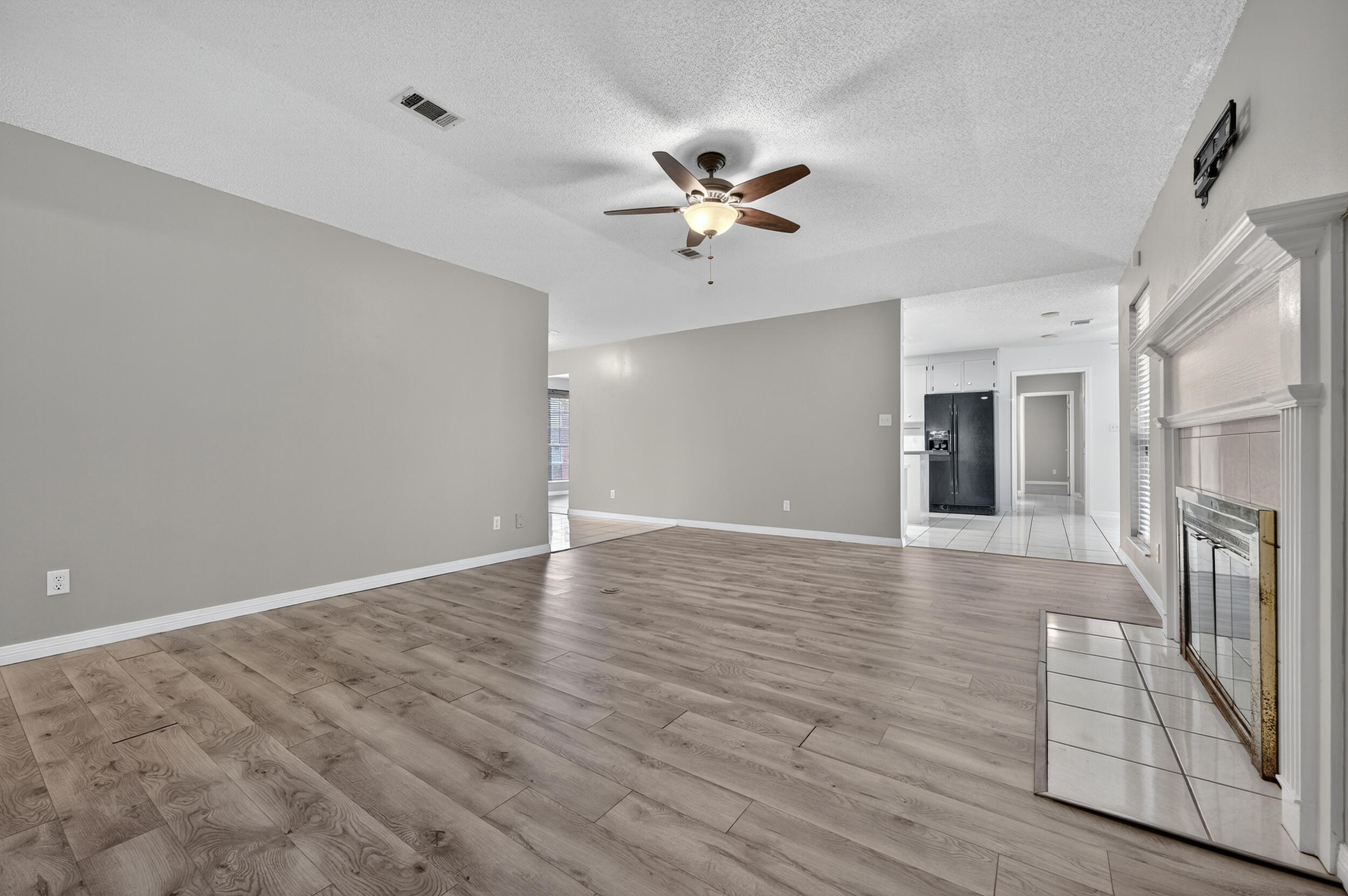 MARINERS COVE - Residential