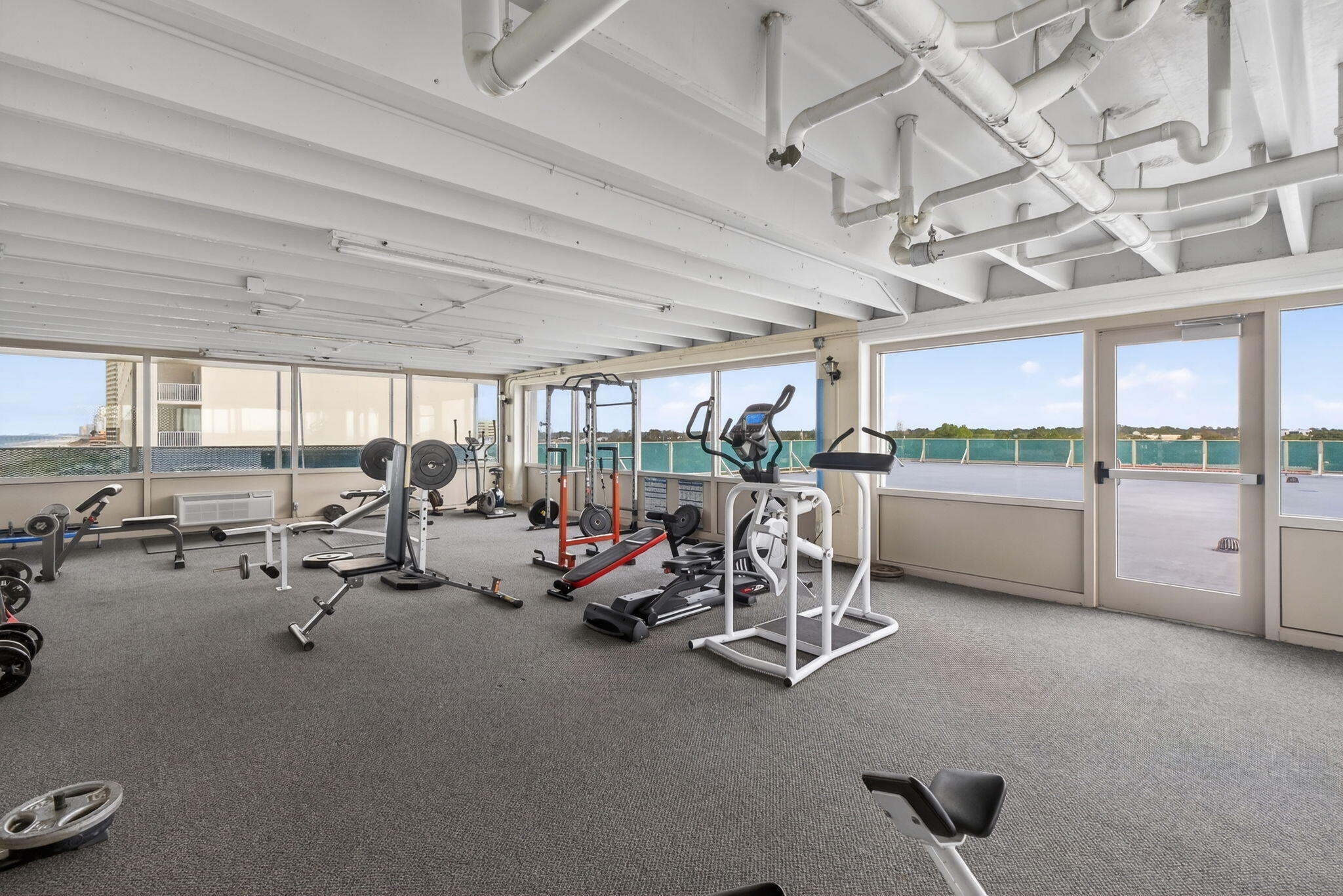 Fontainebleau Terrace - Residential