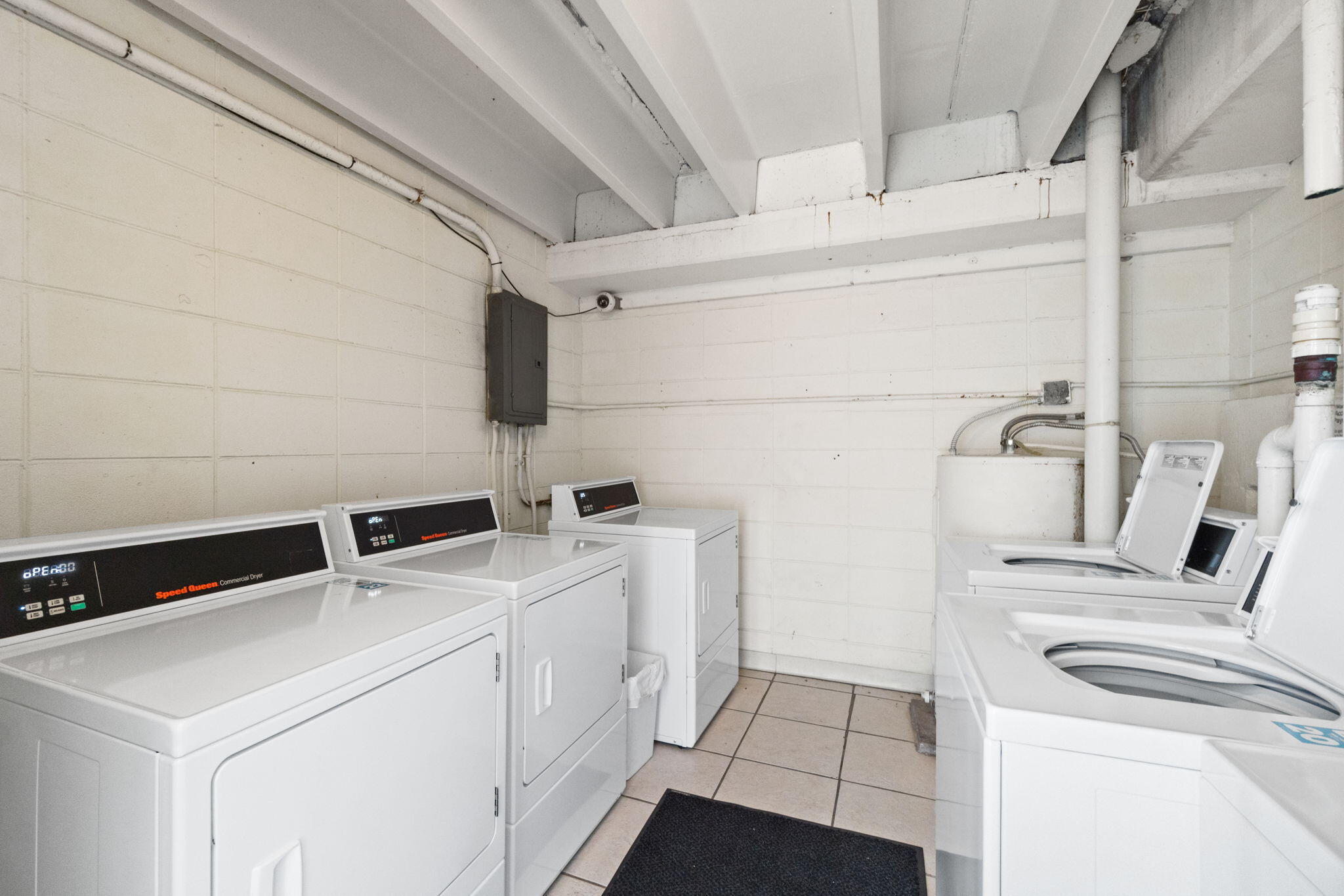 Fontainebleau Terrace - Residential