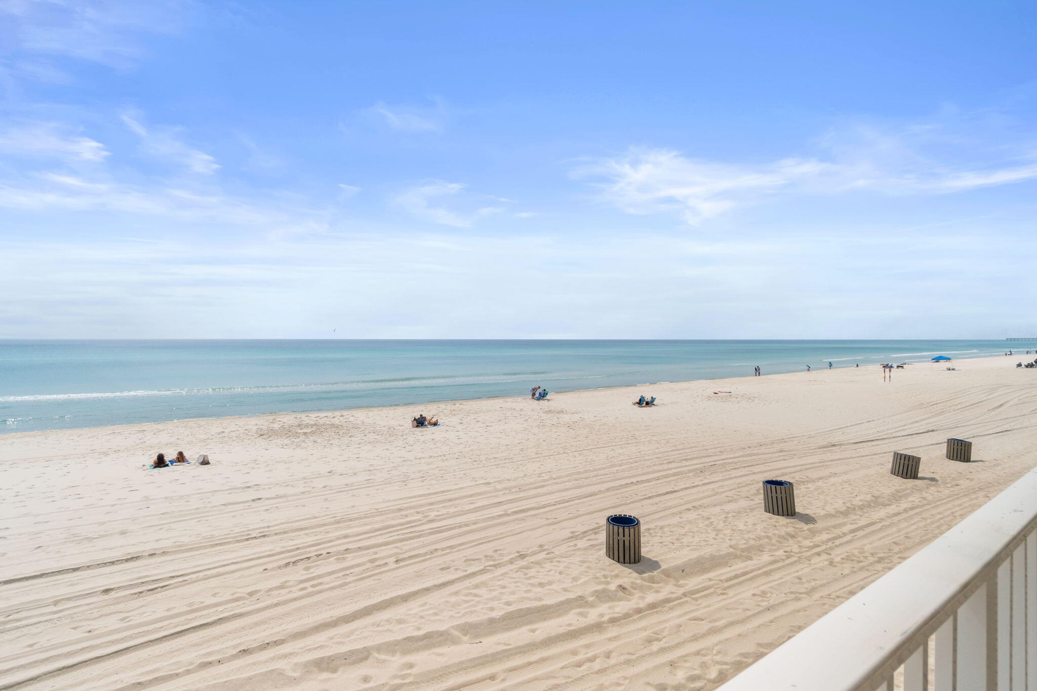Fontainebleau Terrace - Residential