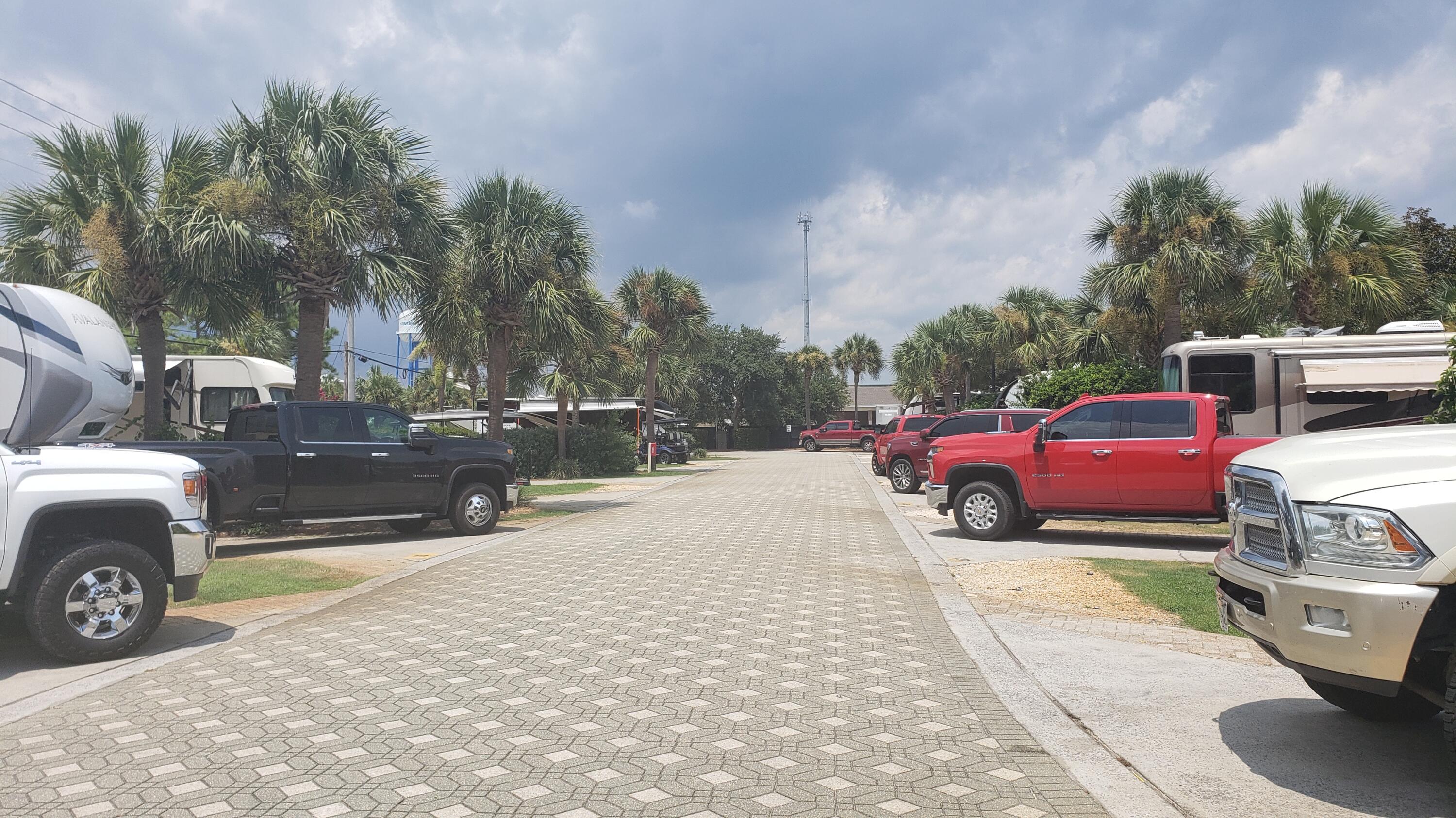 DESTIN RV BEACH RESORT - Land