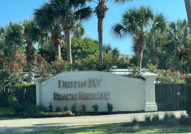 DESTIN RV BEACH RESORT - Land