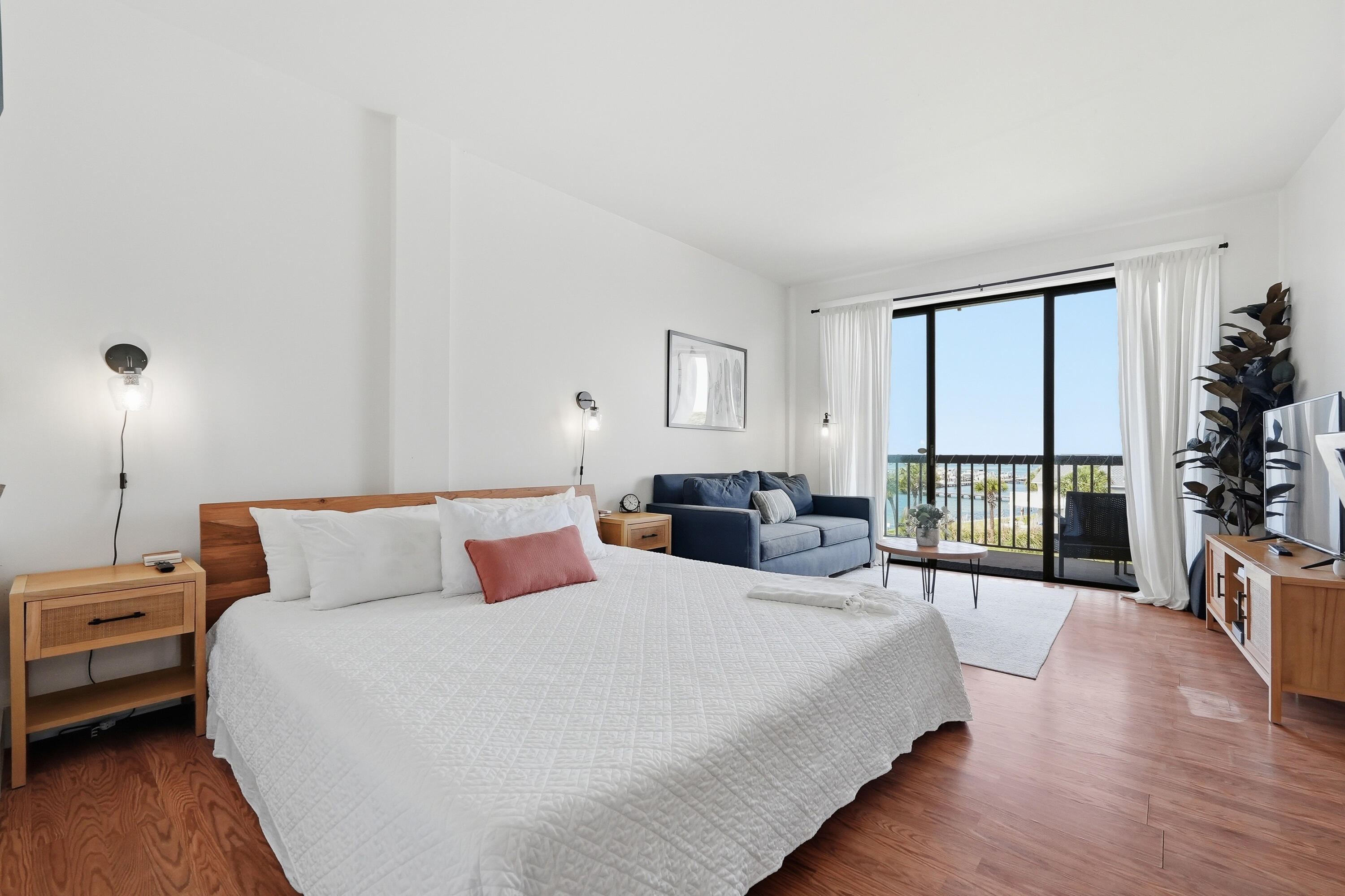 PIRATES BAY PH 1 - Residential