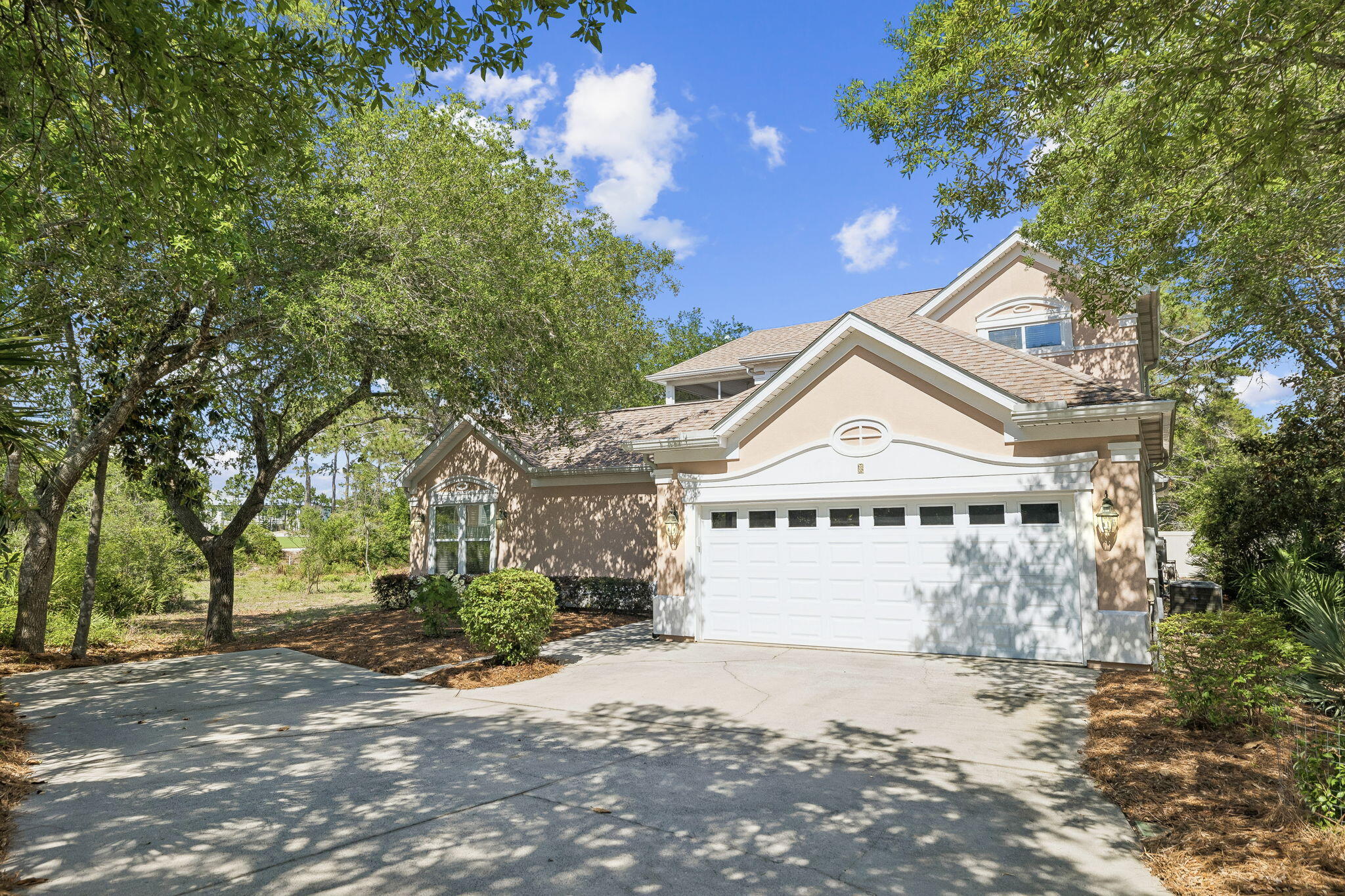 FAIRWAY VILLAS - Residential