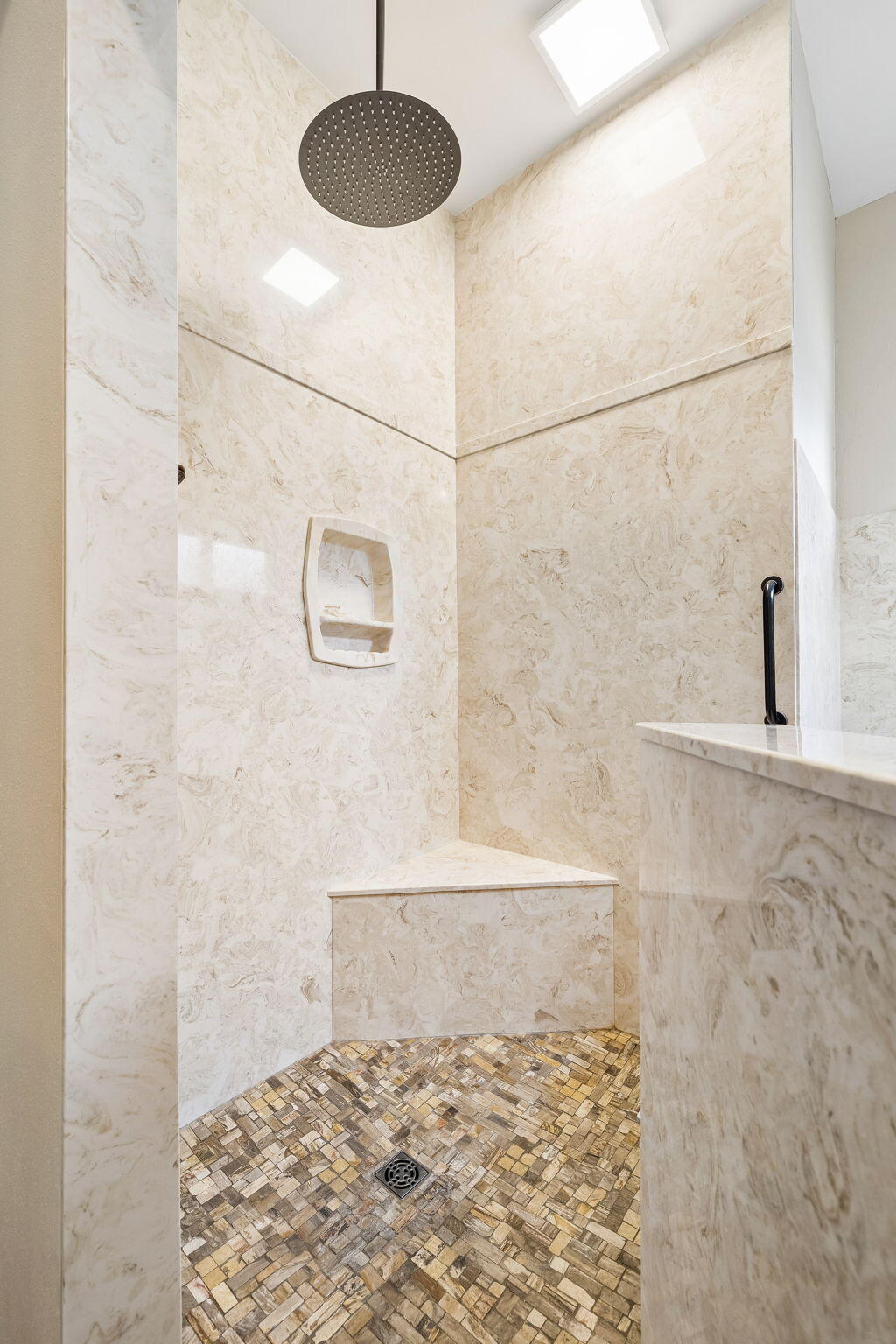 FAIRWAY VILLAS - Residential