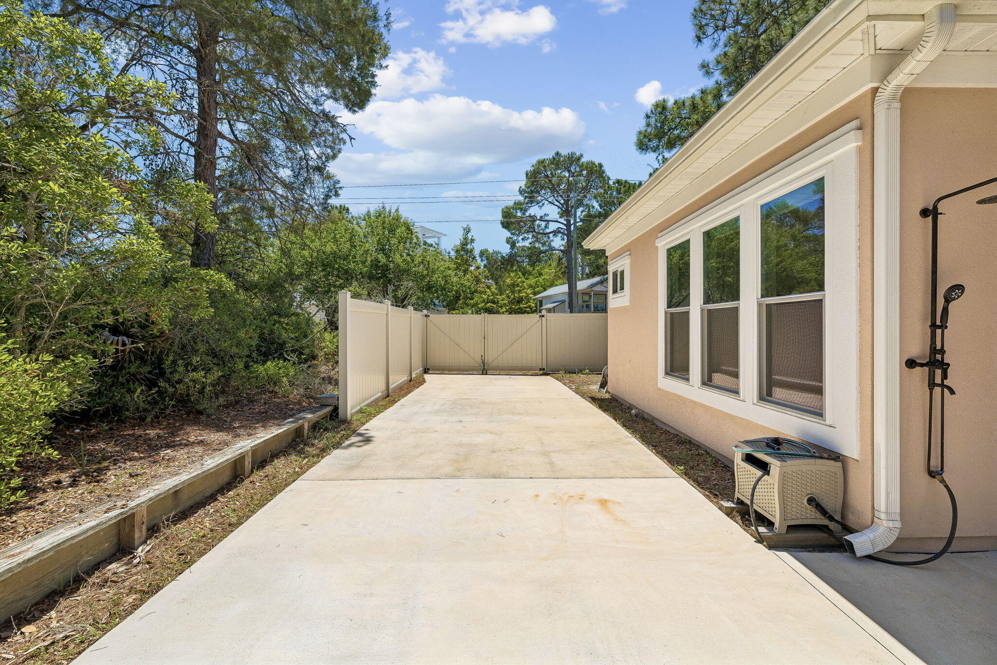 FAIRWAY VILLAS - Residential